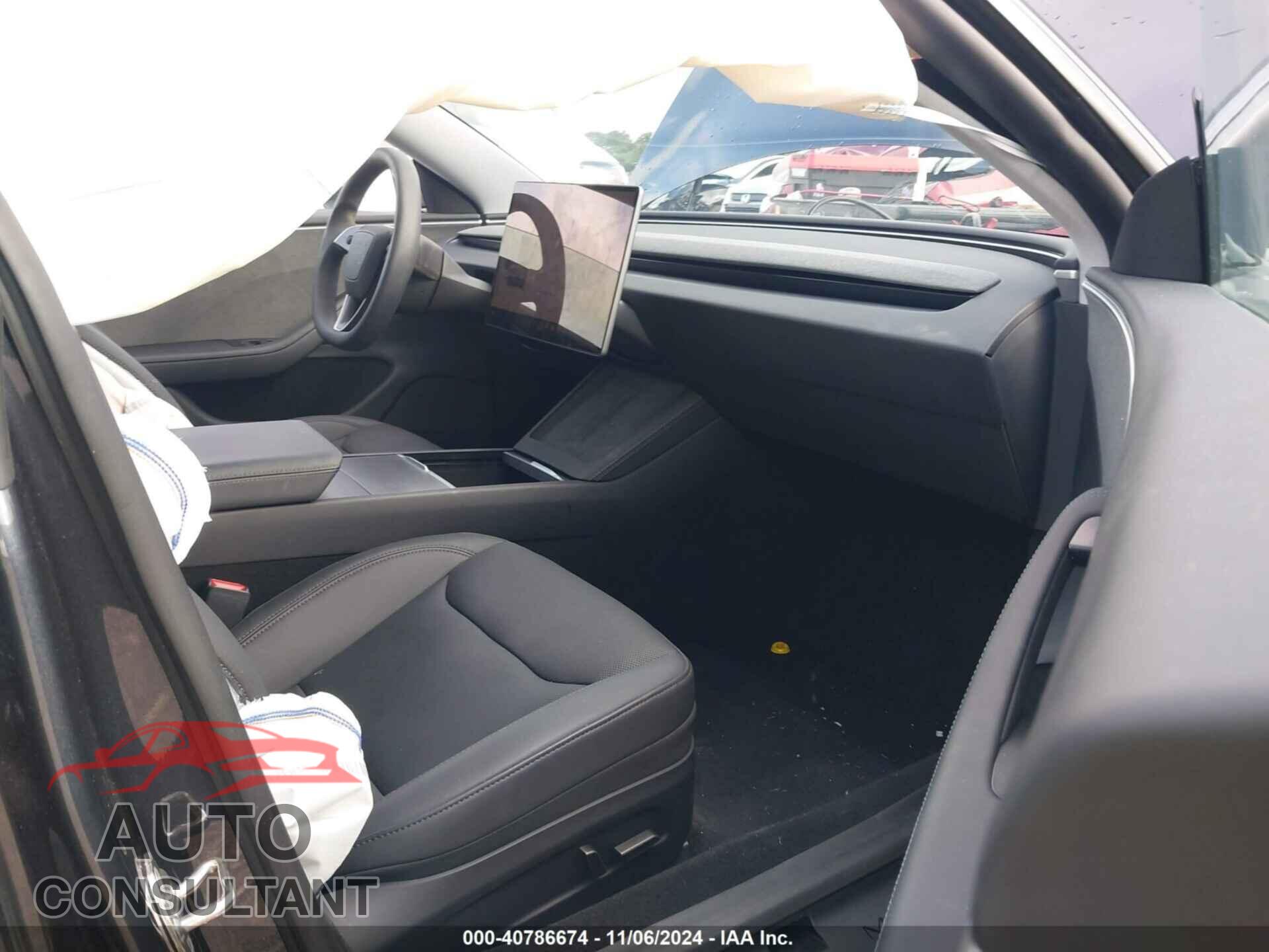 TESLA MODEL 3 2024 - 5YJ3E1EA6RF756503