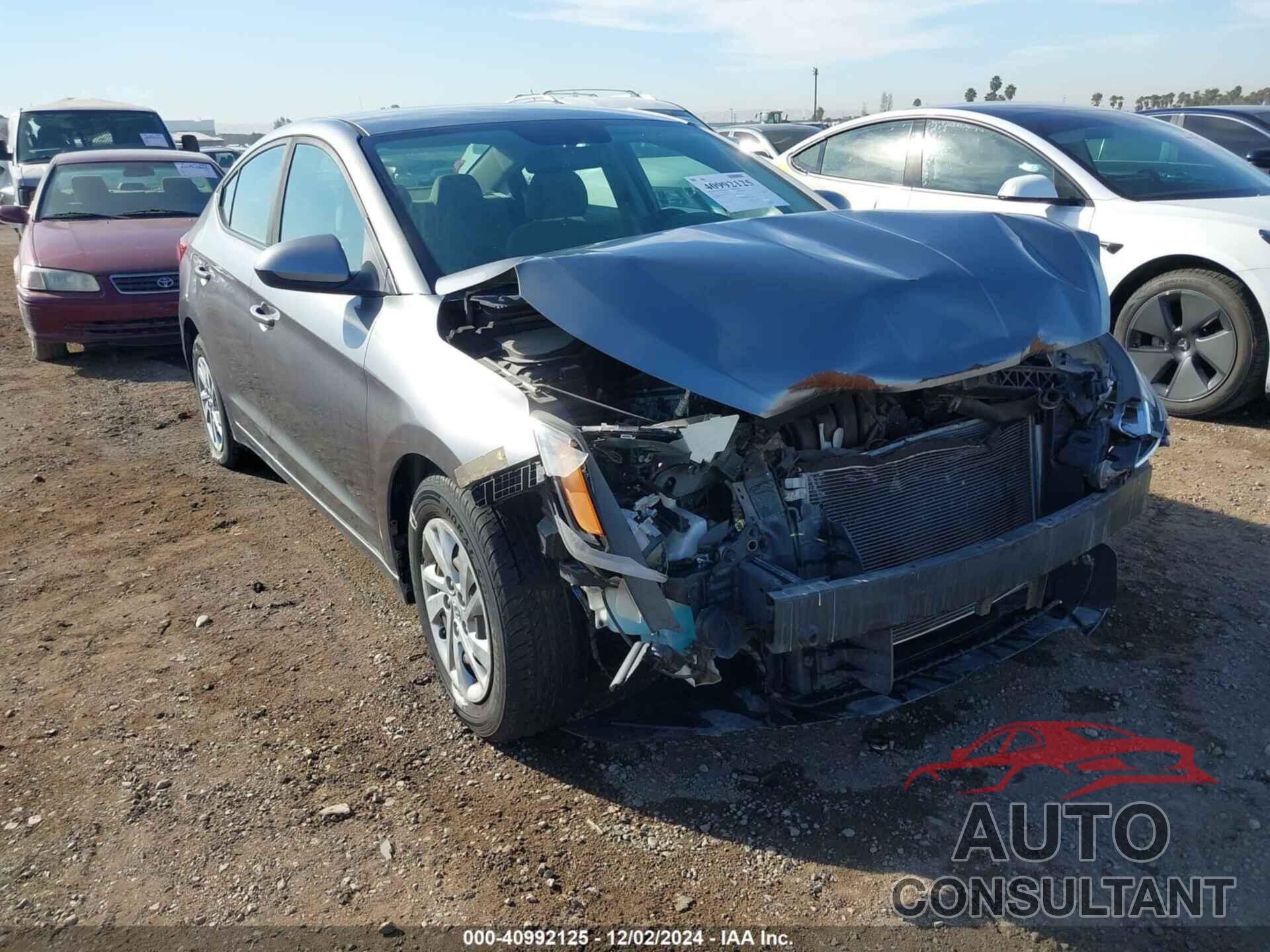 HYUNDAI ELANTRA 2019 - KMHD74LF1KU809292