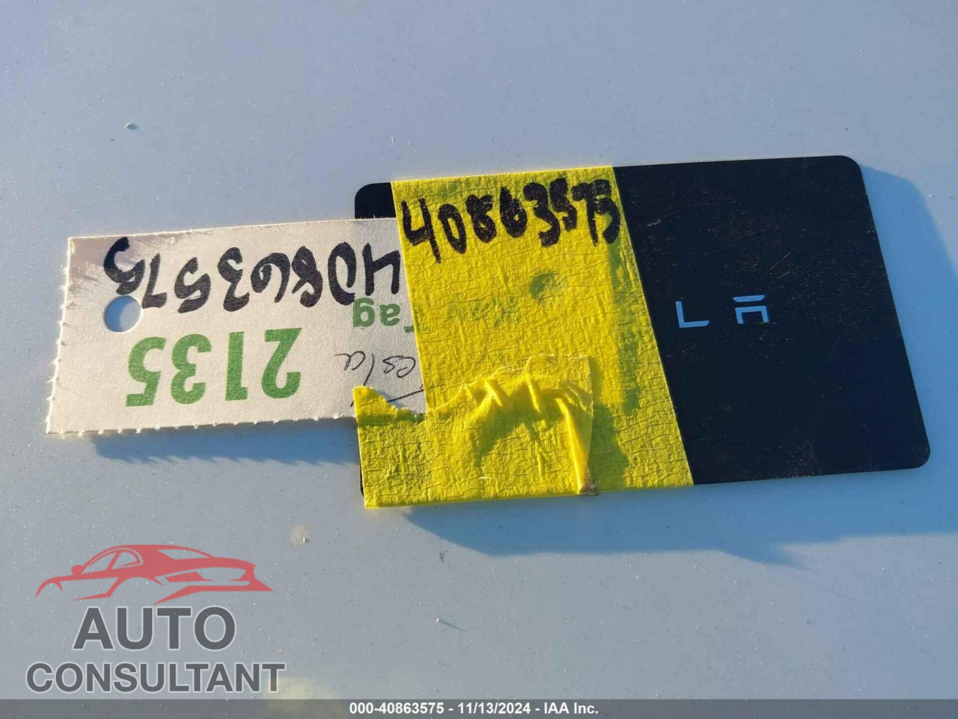TESLA MODEL 3 2024 - 5YJ3E1EA7RF853483
