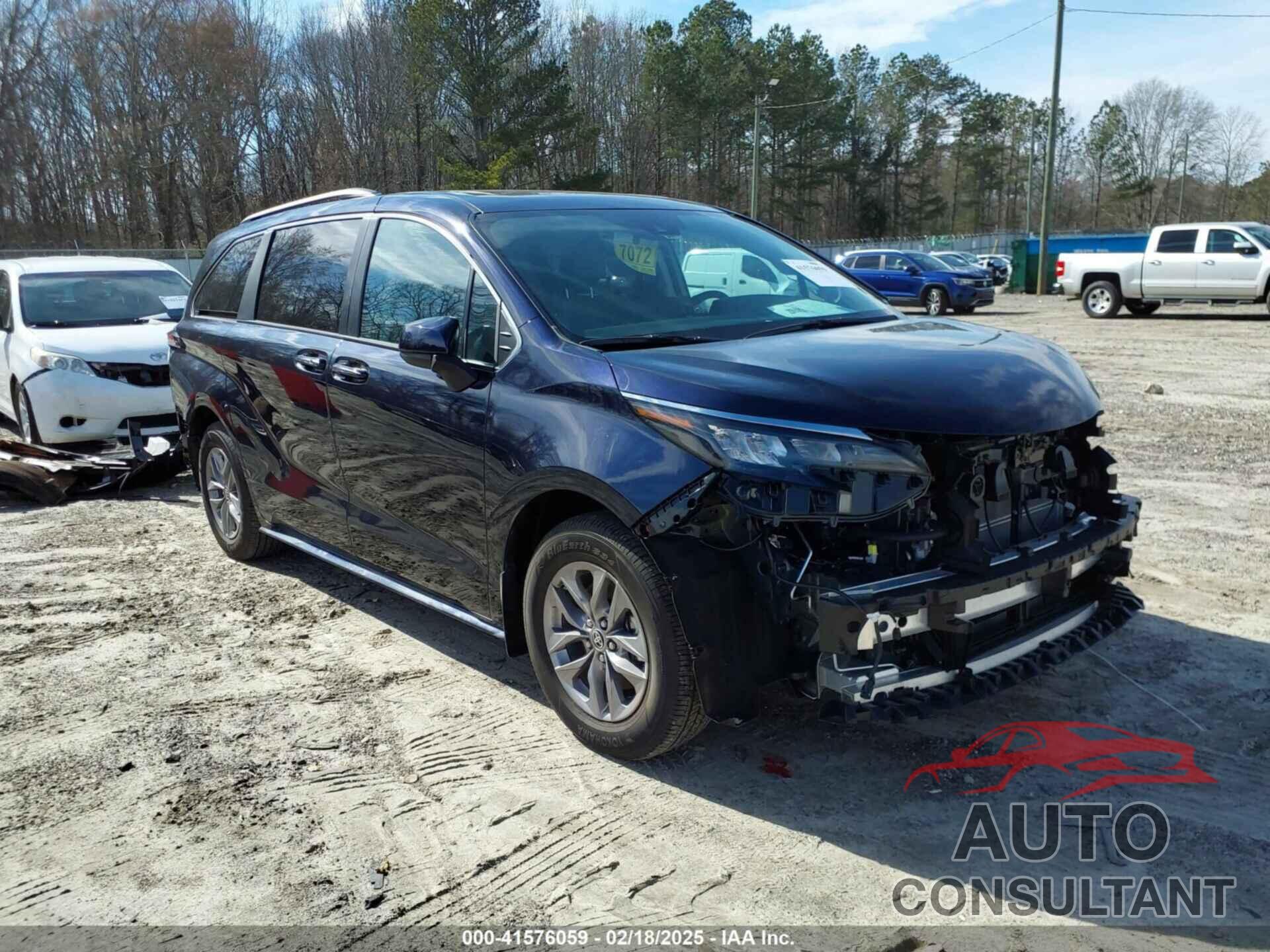 TOYOTA SIENNA 2024 - 5TDJRKEC0RS220788