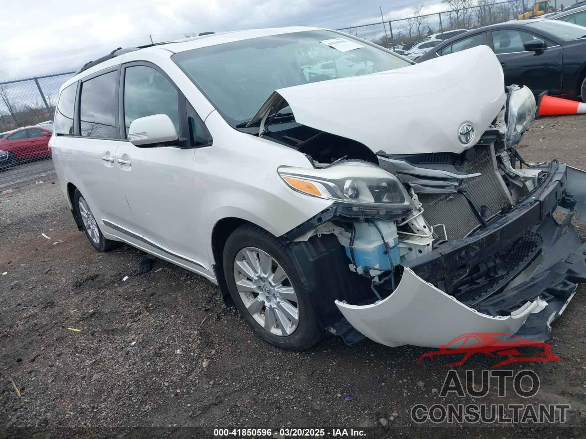 TOYOTA SIENNA 2015 - 5TDYK3DC1FS527196