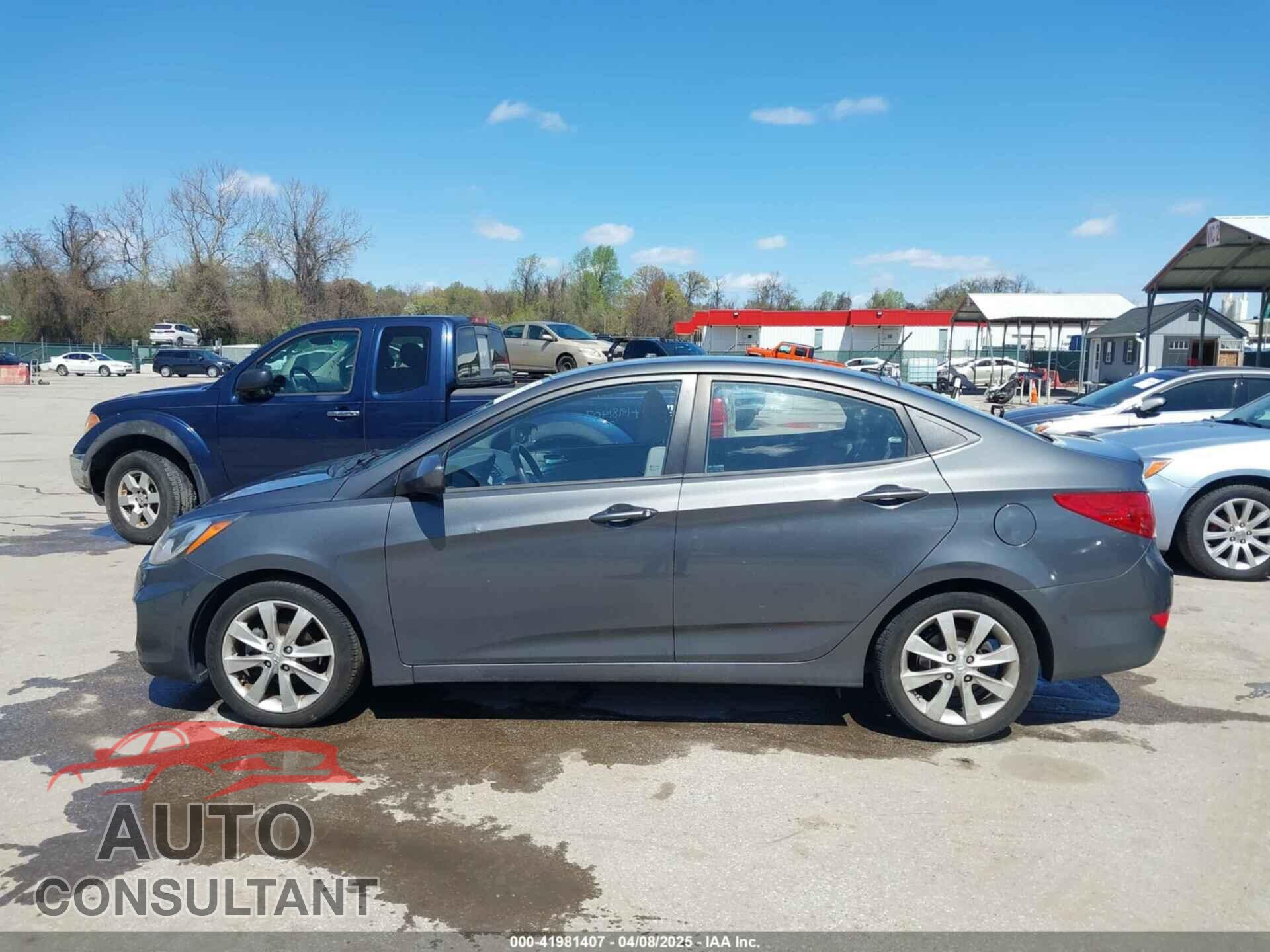 HYUNDAI ACCENT 2012 - KMHCU4AE2CU110933