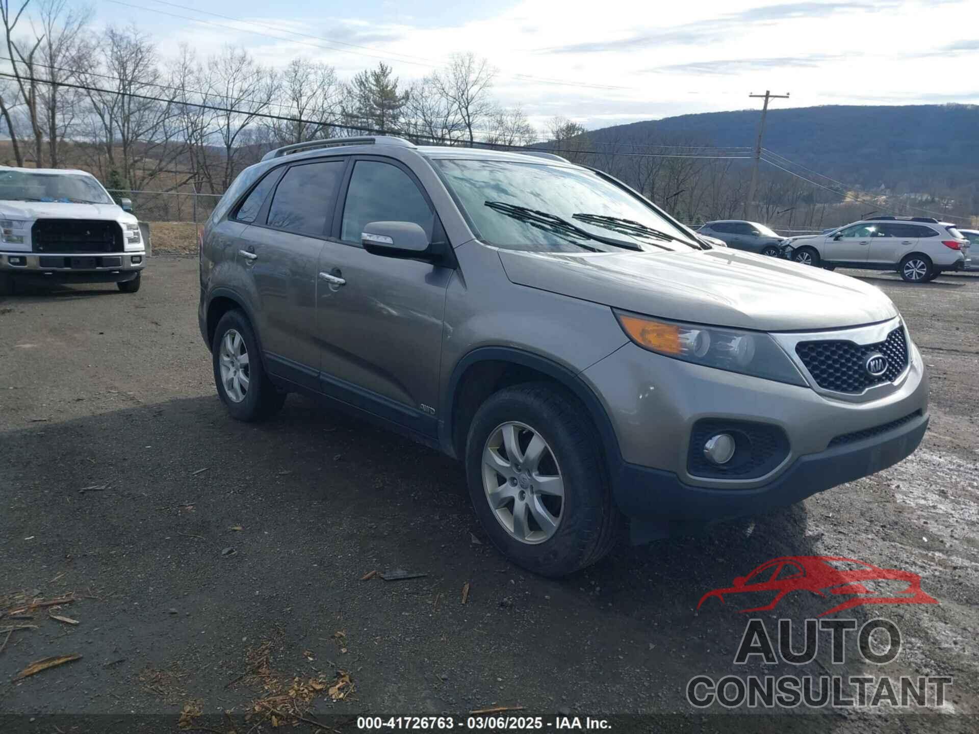 KIA SORENTO 2013 - 5XYKTDA67DG360666
