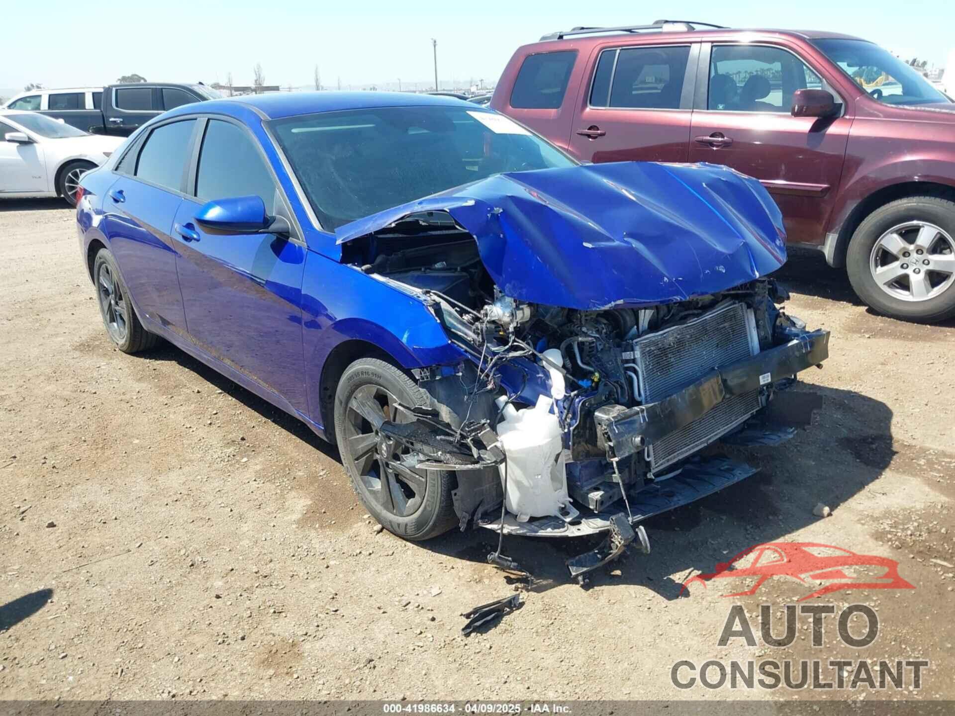 HYUNDAI ELANTRA 2023 - KMHLM4AG1PU484361