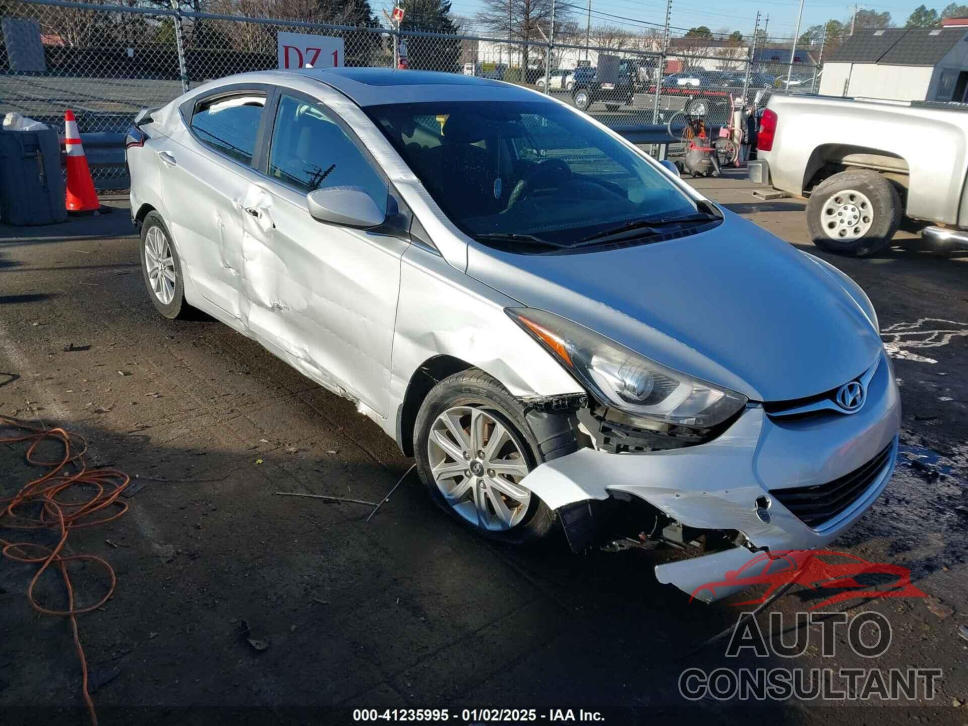 HYUNDAI ELANTRA 2015 - KMHDH4AE6FU425456