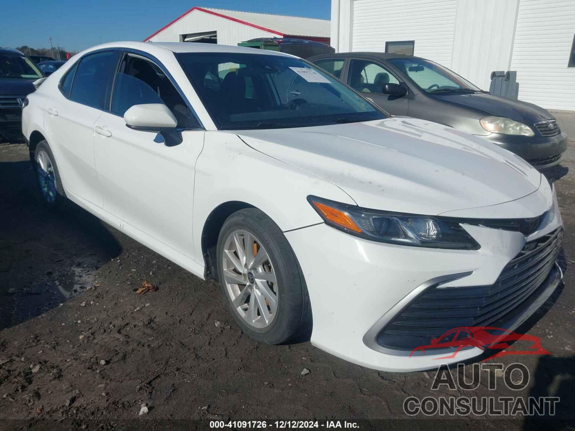 TOYOTA CAMRY 2022 - 4T1C11AK7NU677462