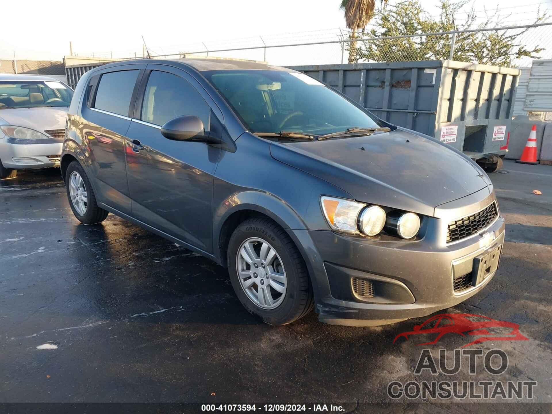 CHEVROLET SONIC 2013 - 1G1JC6SBXD4227734