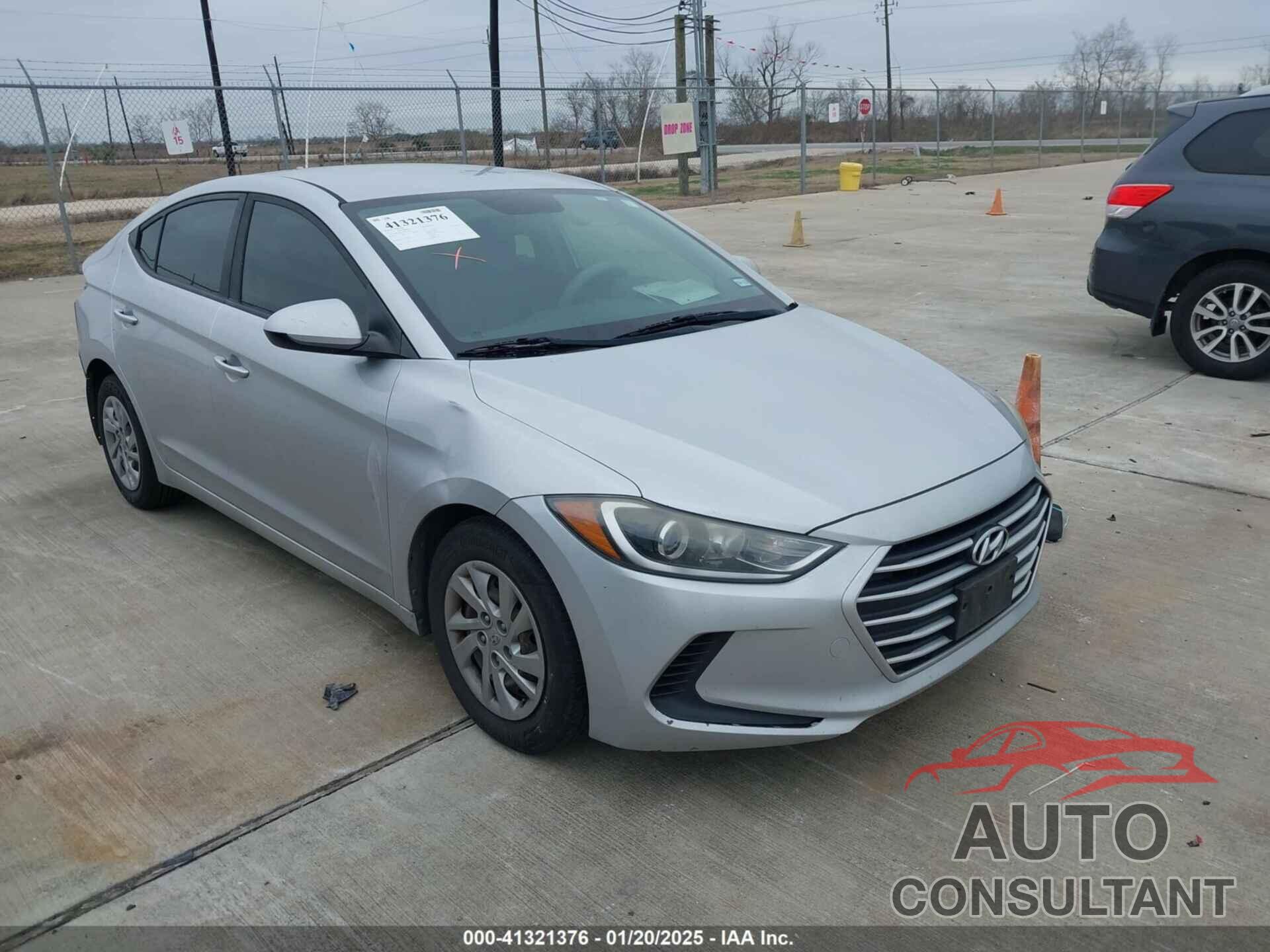 HYUNDAI ELANTRA 2017 - KMHD74LF9HU325816