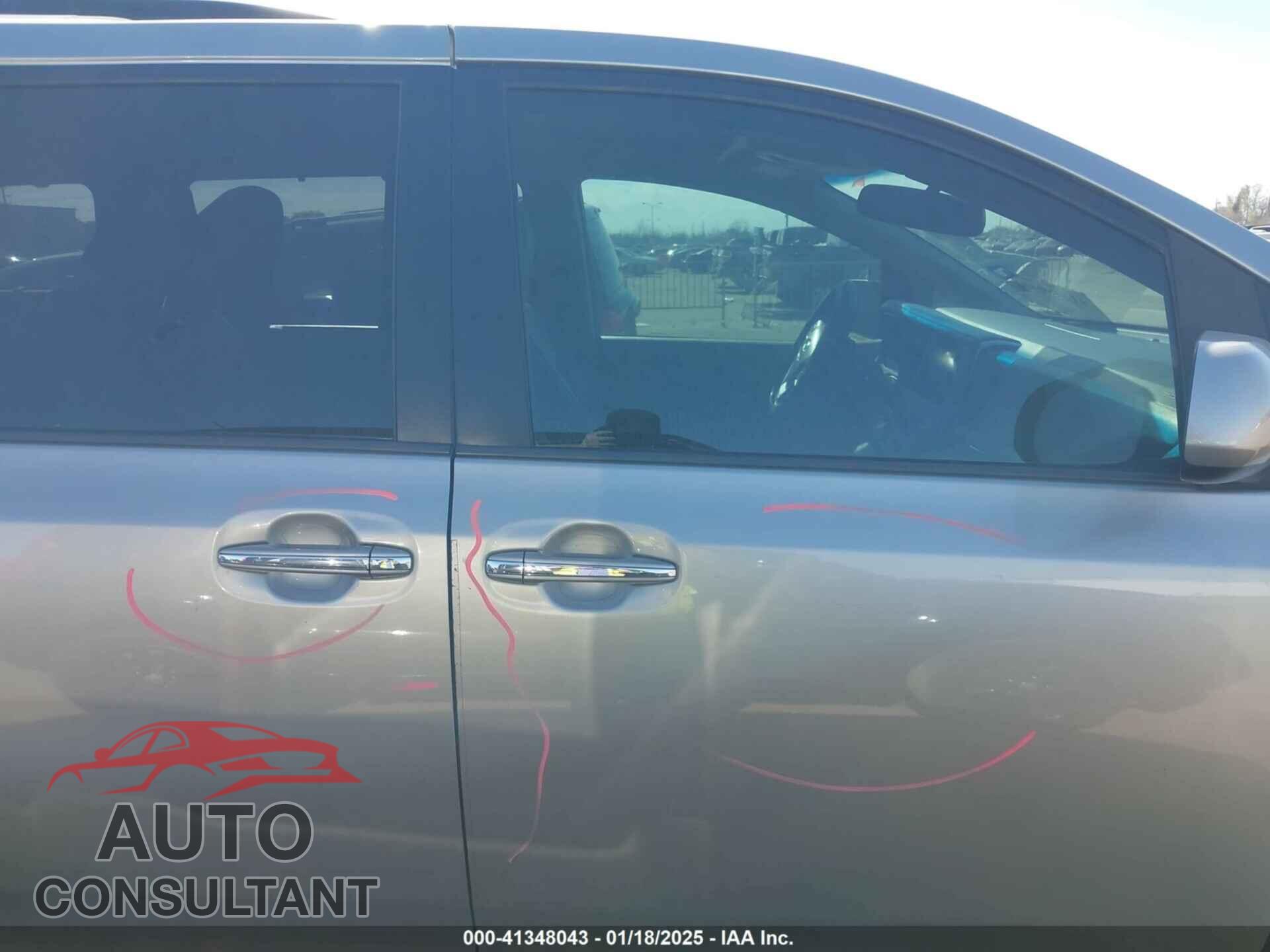 TOYOTA SIENNA 2017 - 5TDYZ3DC2HS800984