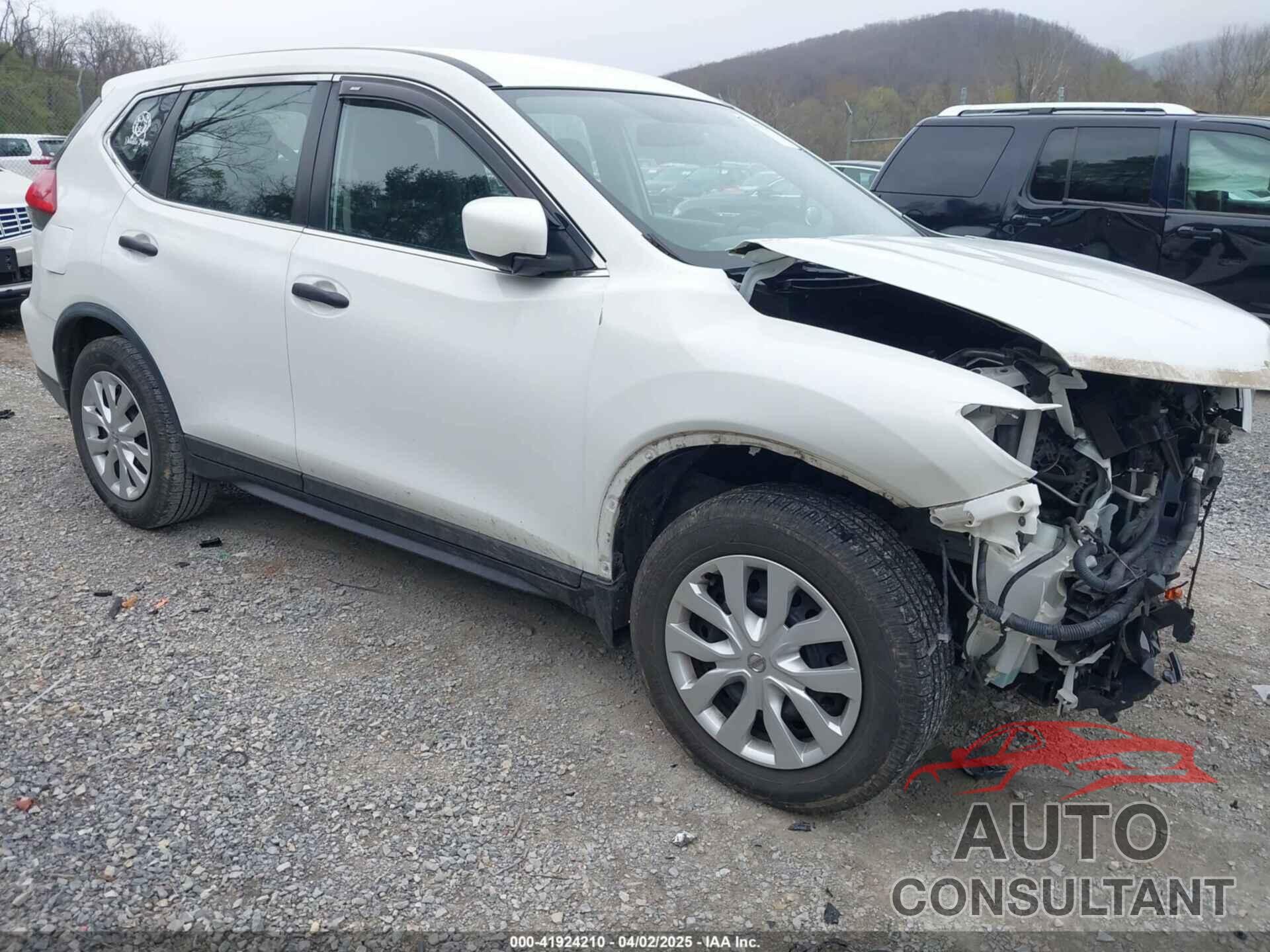 NISSAN ROGUE 2017 - KNMAT2MV1HP617133