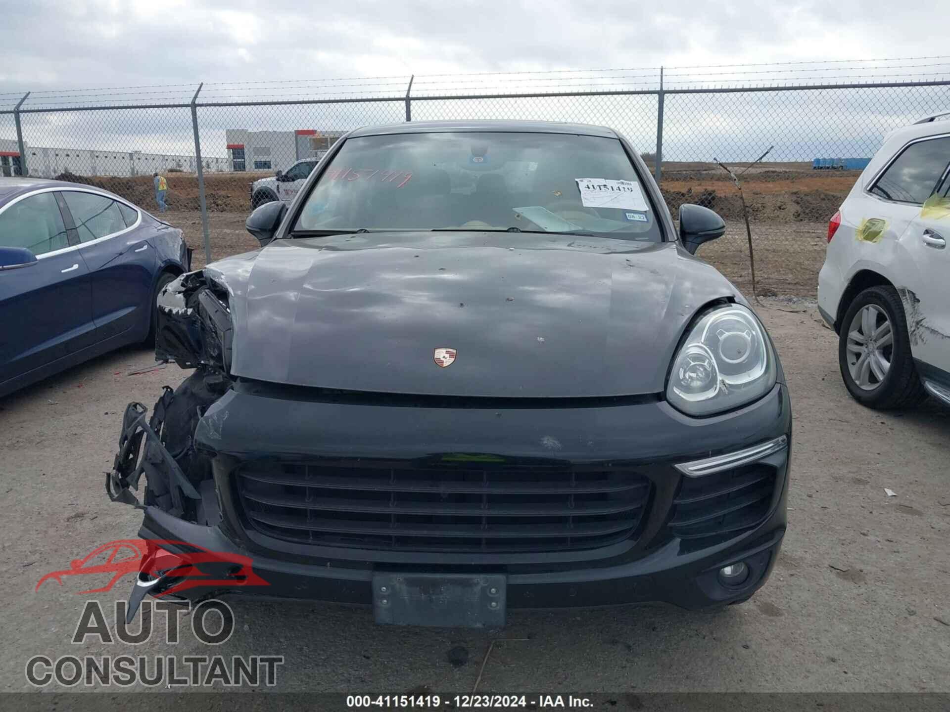 PORSCHE CAYENNE 2016 - WP1AA2A29GLA11230