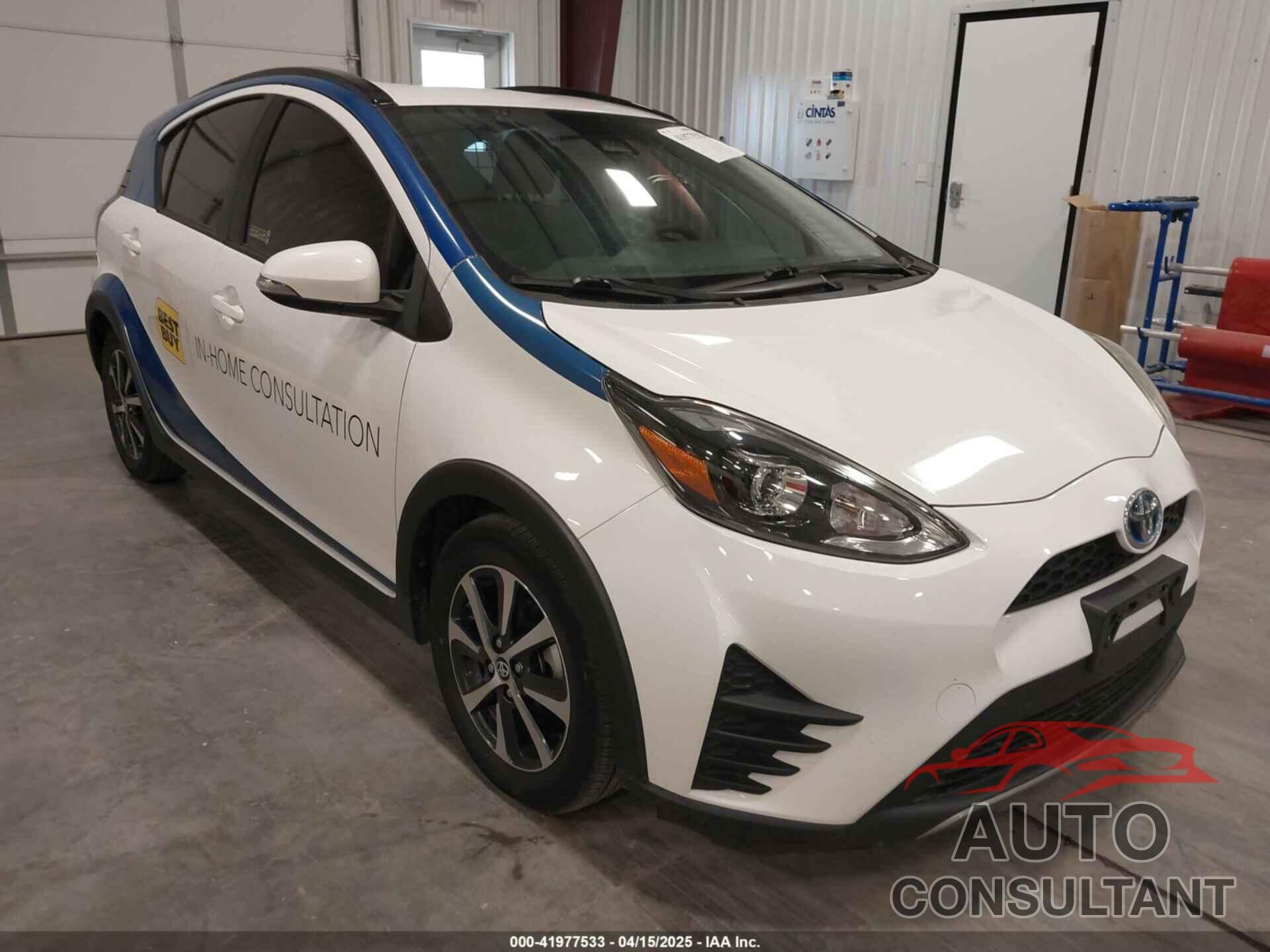 TOYOTA PRIUS C 2018 - JTDKDTB38J1599974
