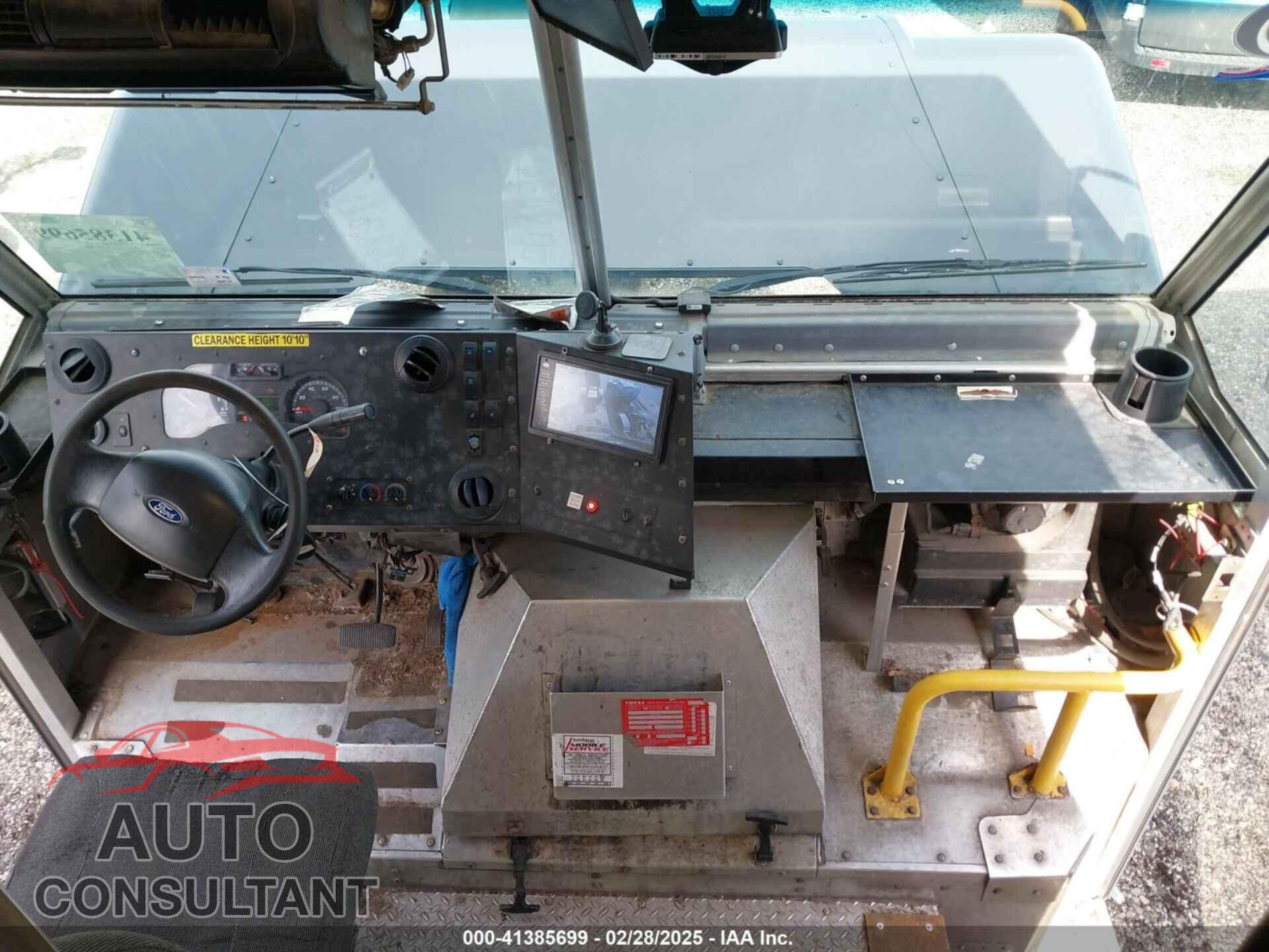 FORD E-450 STRIPPED 2019 - 1FC3E4K63KDC51596