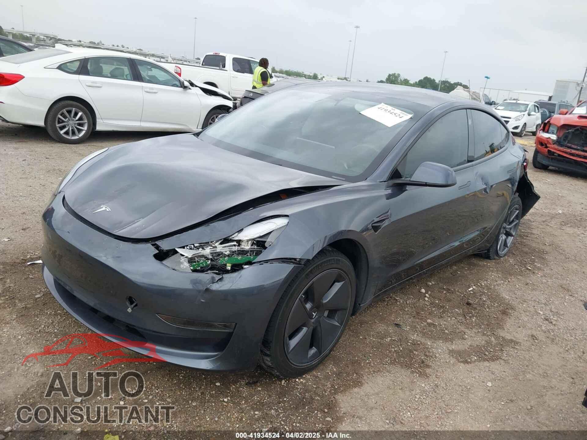 TESLA MODEL 3 2023 - 5YJ3E1EAXPF397721