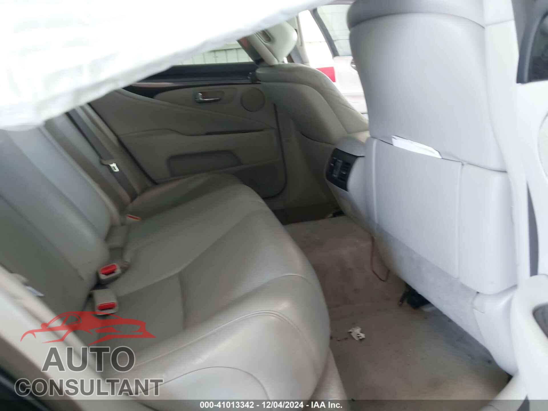 LEXUS LS 2010 - JTHBL5EF7A5098439