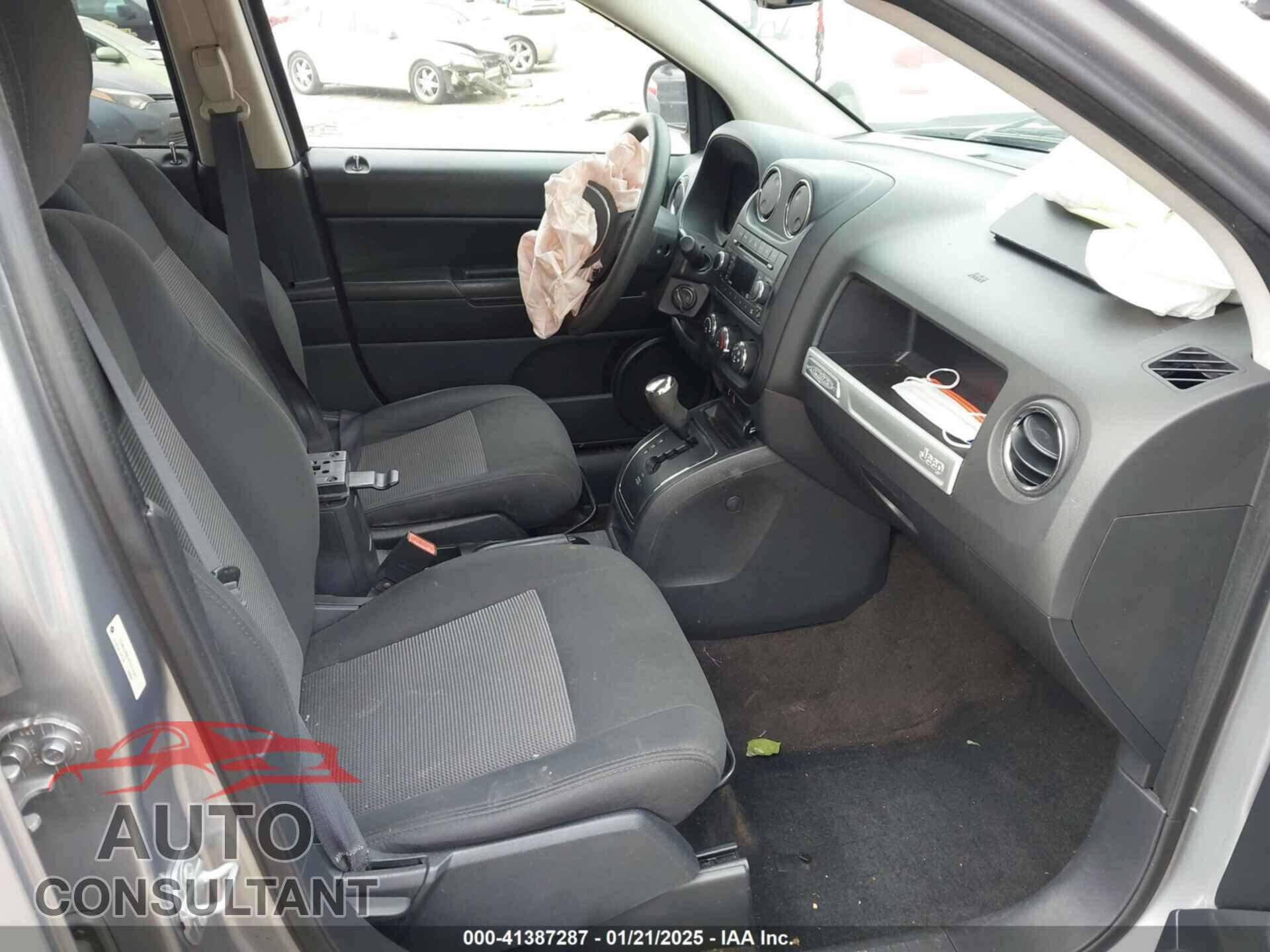 JEEP COMPASS 2015 - 1C4NJDBB7FD317347