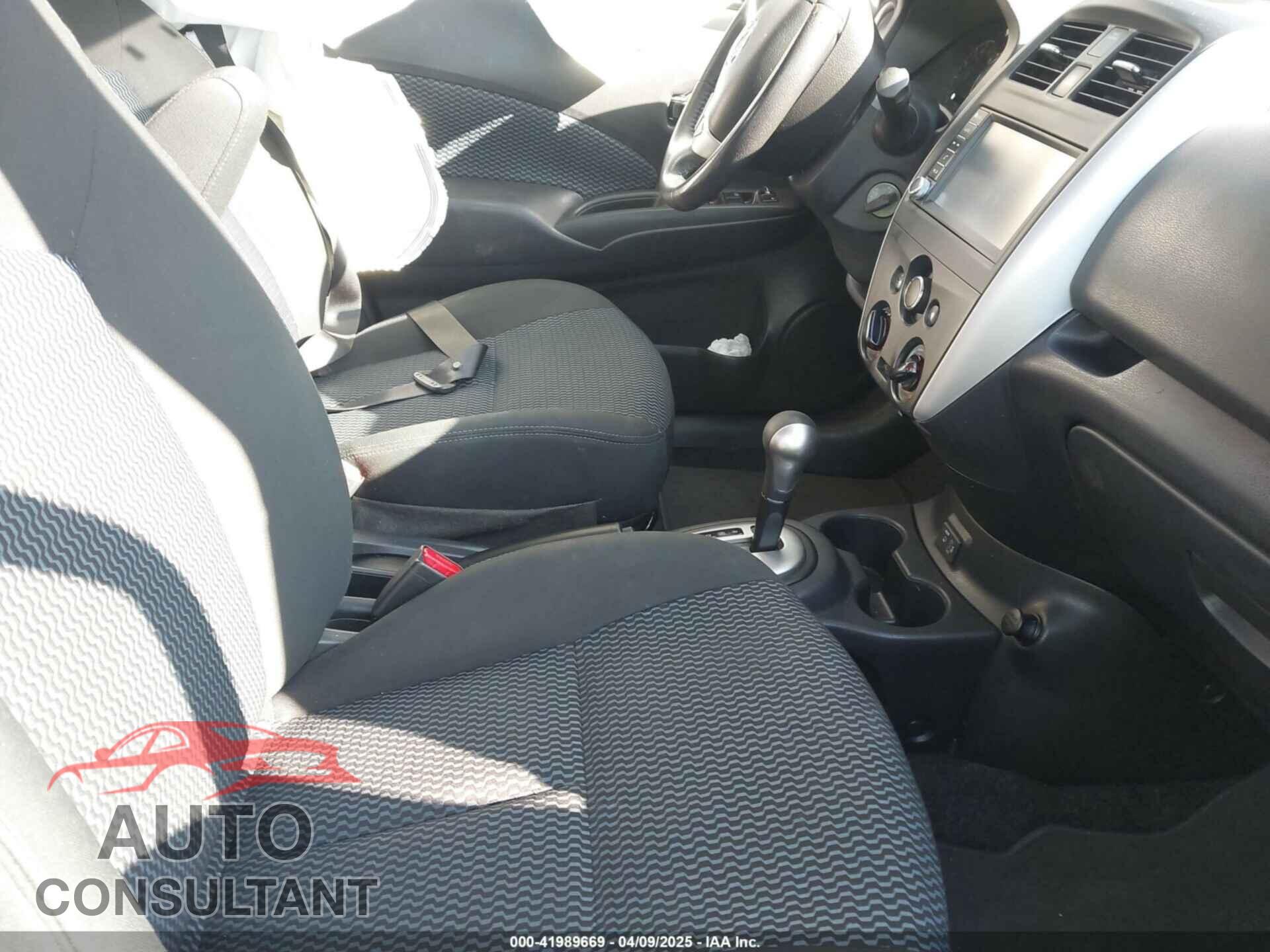 NISSAN VERSA NOTE 2019 - 3N1CE2CP8KL360435