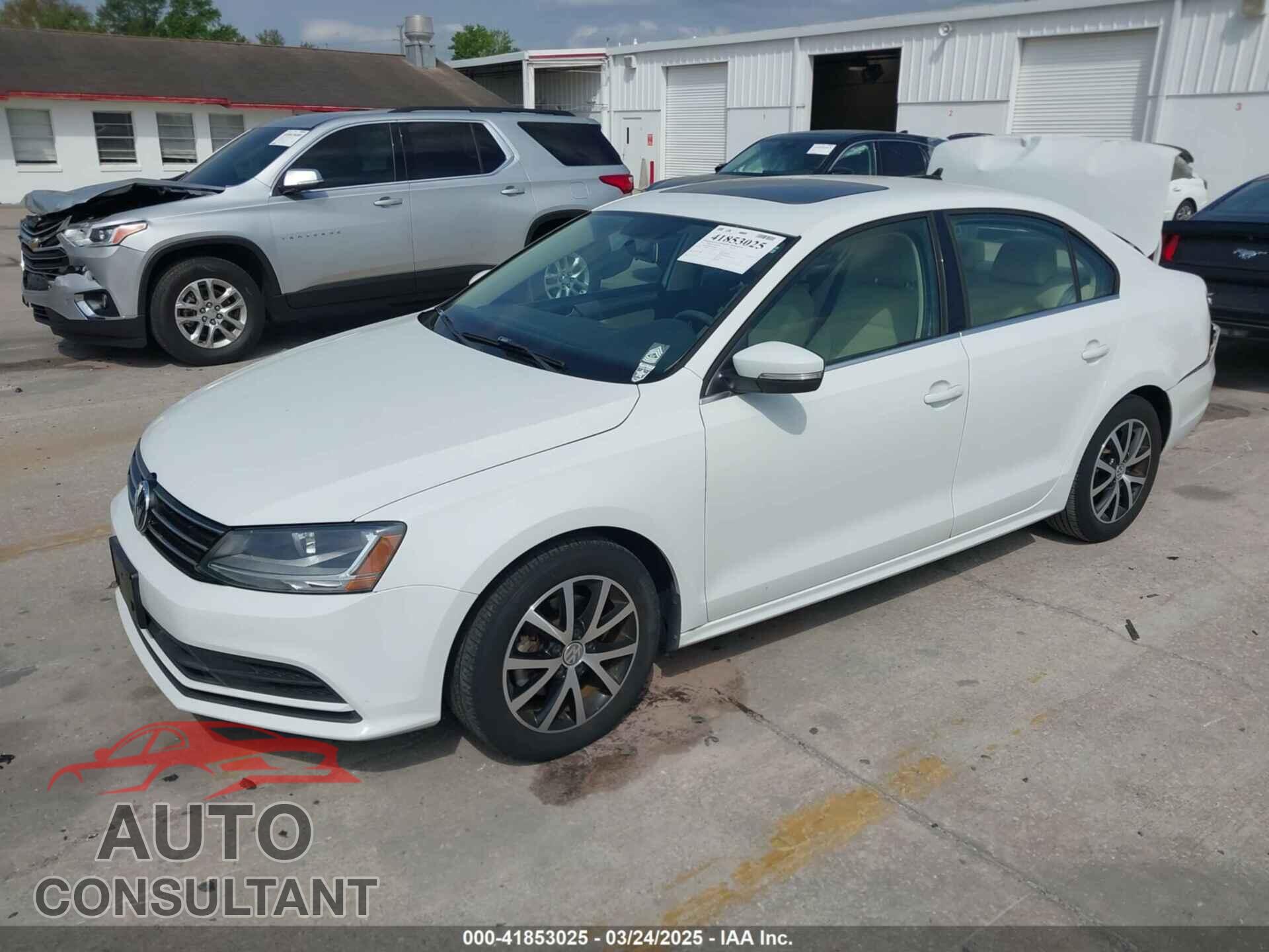 VOLKSWAGEN JETTA 2017 - 3VWDB7AJ5HM320058