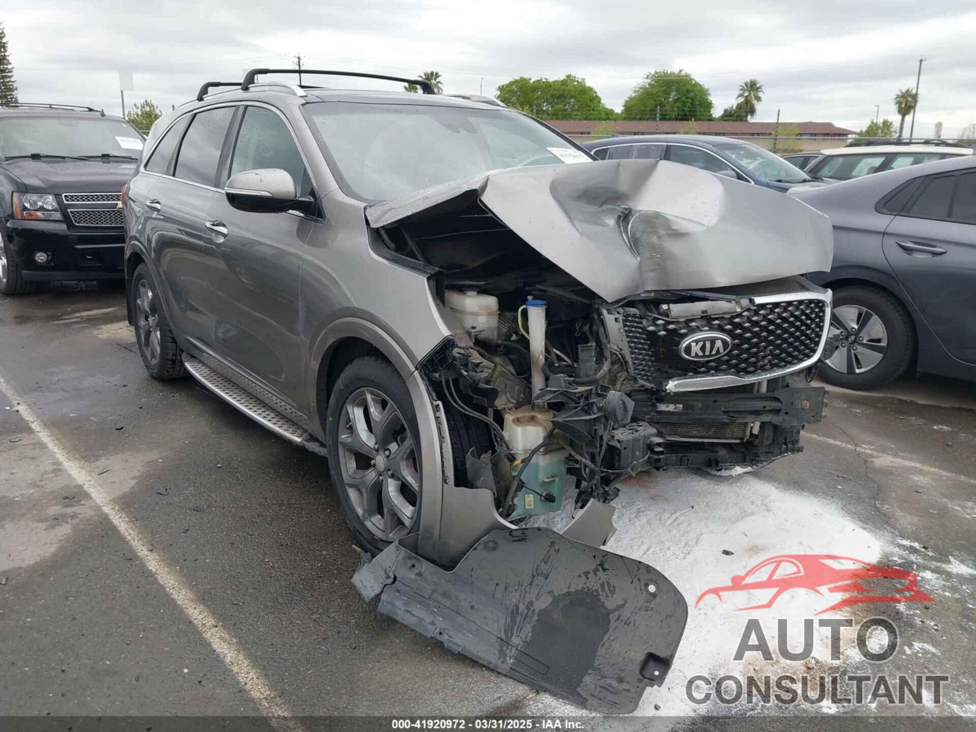 KIA SORENTO 2017 - 5XYPK4A56HG187602