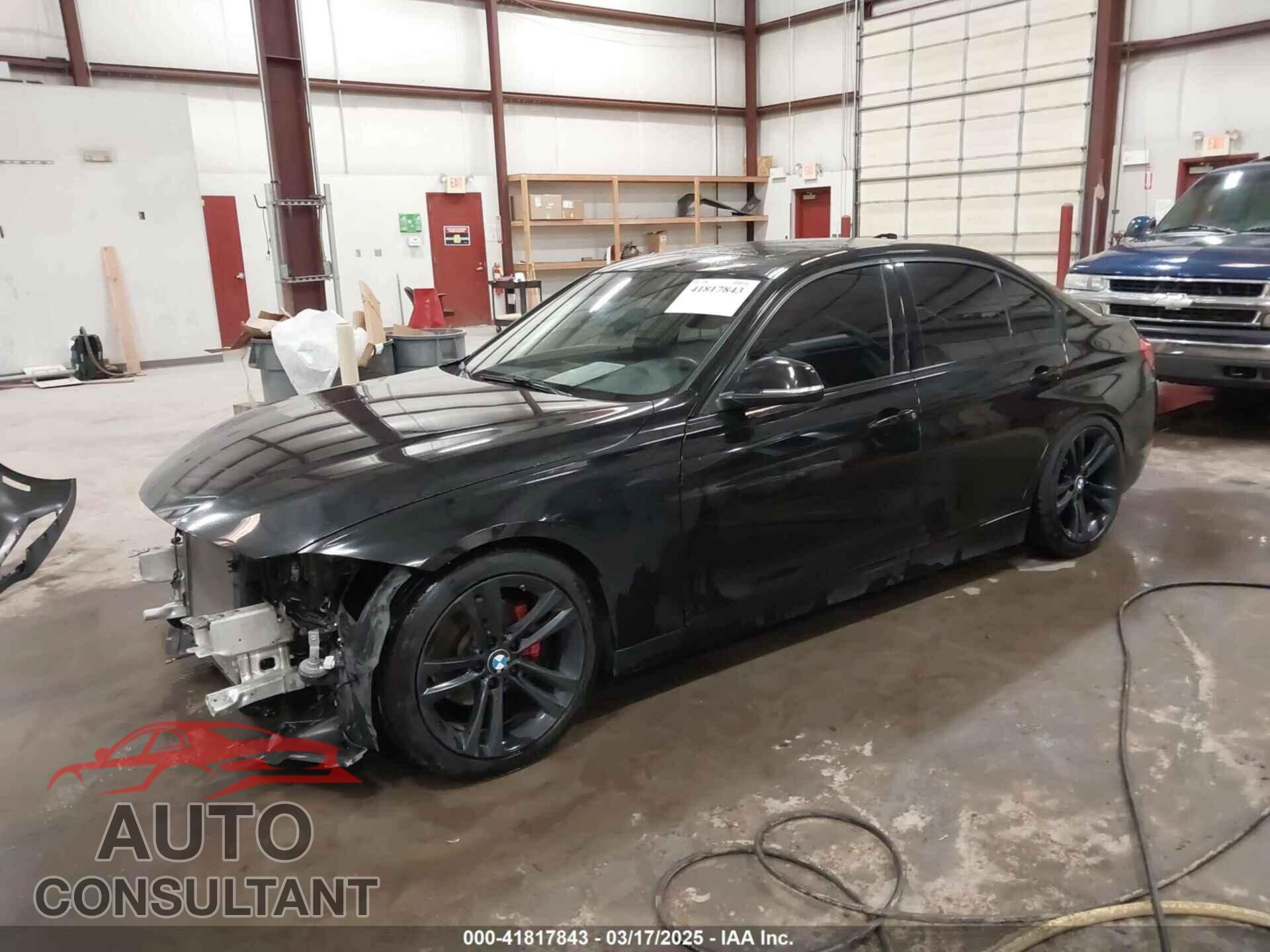 BMW 330I 2018 - WBA8D9G58JNU70937