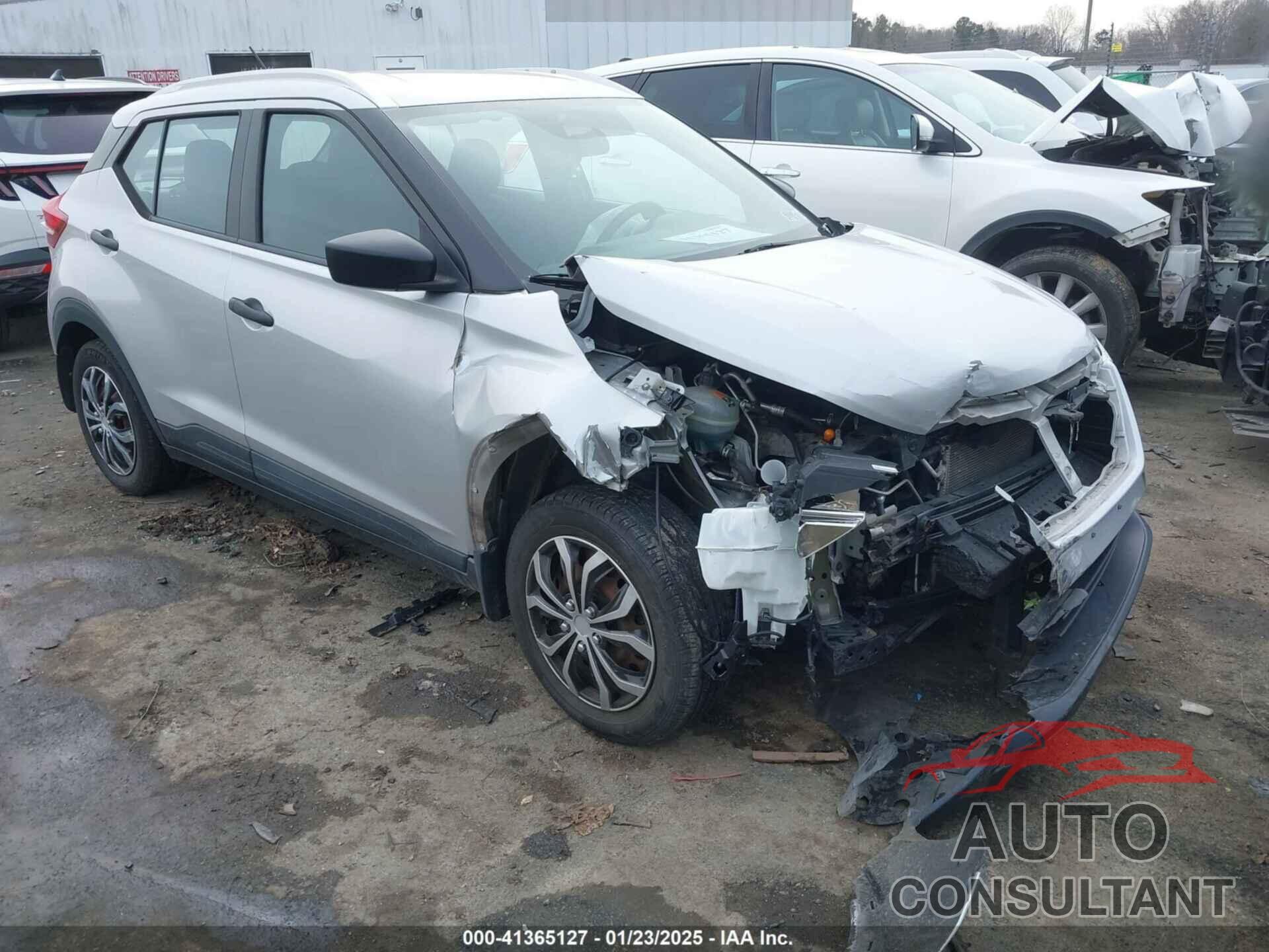 NISSAN KICKS 2018 - 3N1CP5CUXJL526552