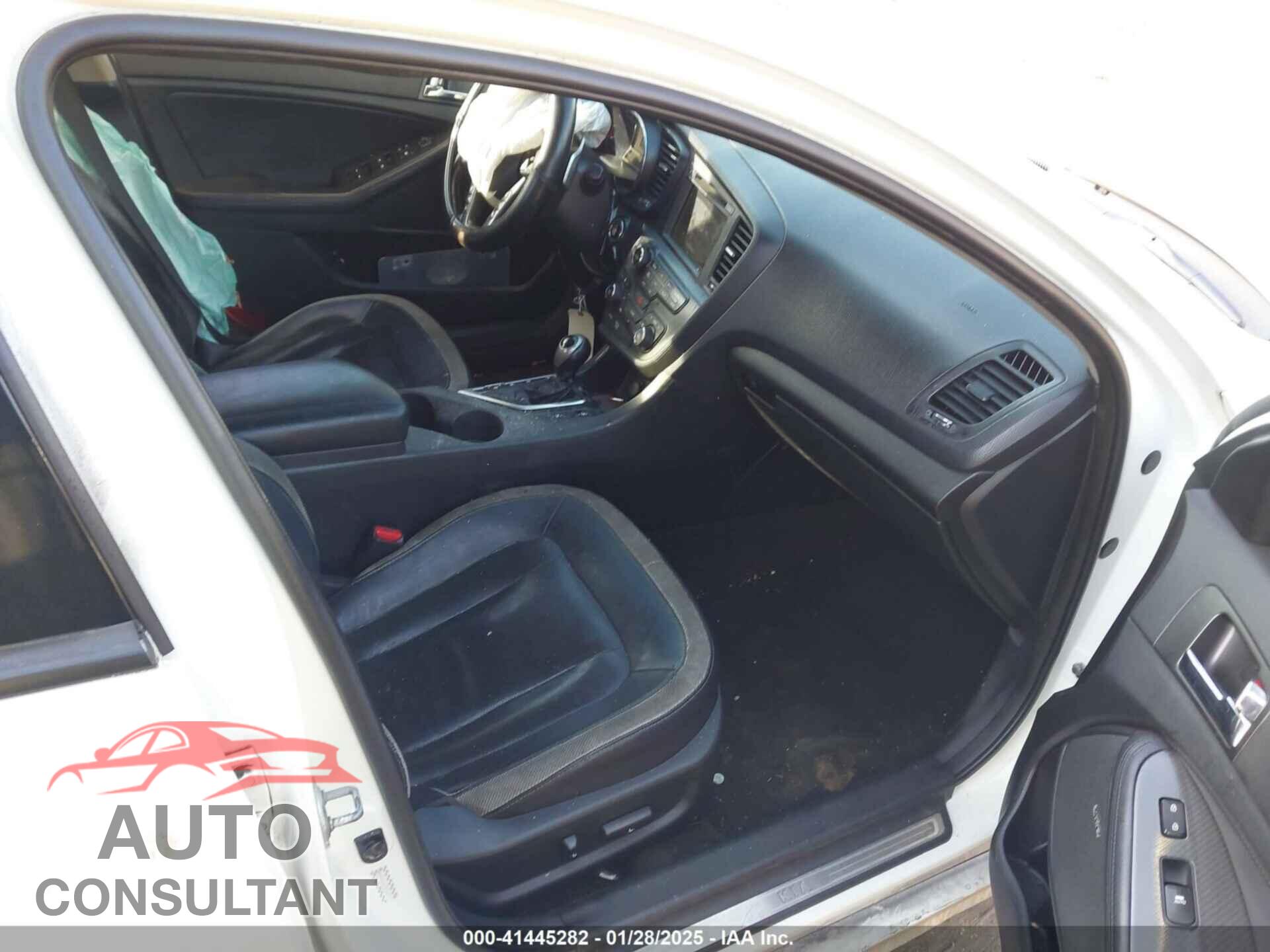 KIA OPTIMA 2011 - KNAGR4A69B5155521