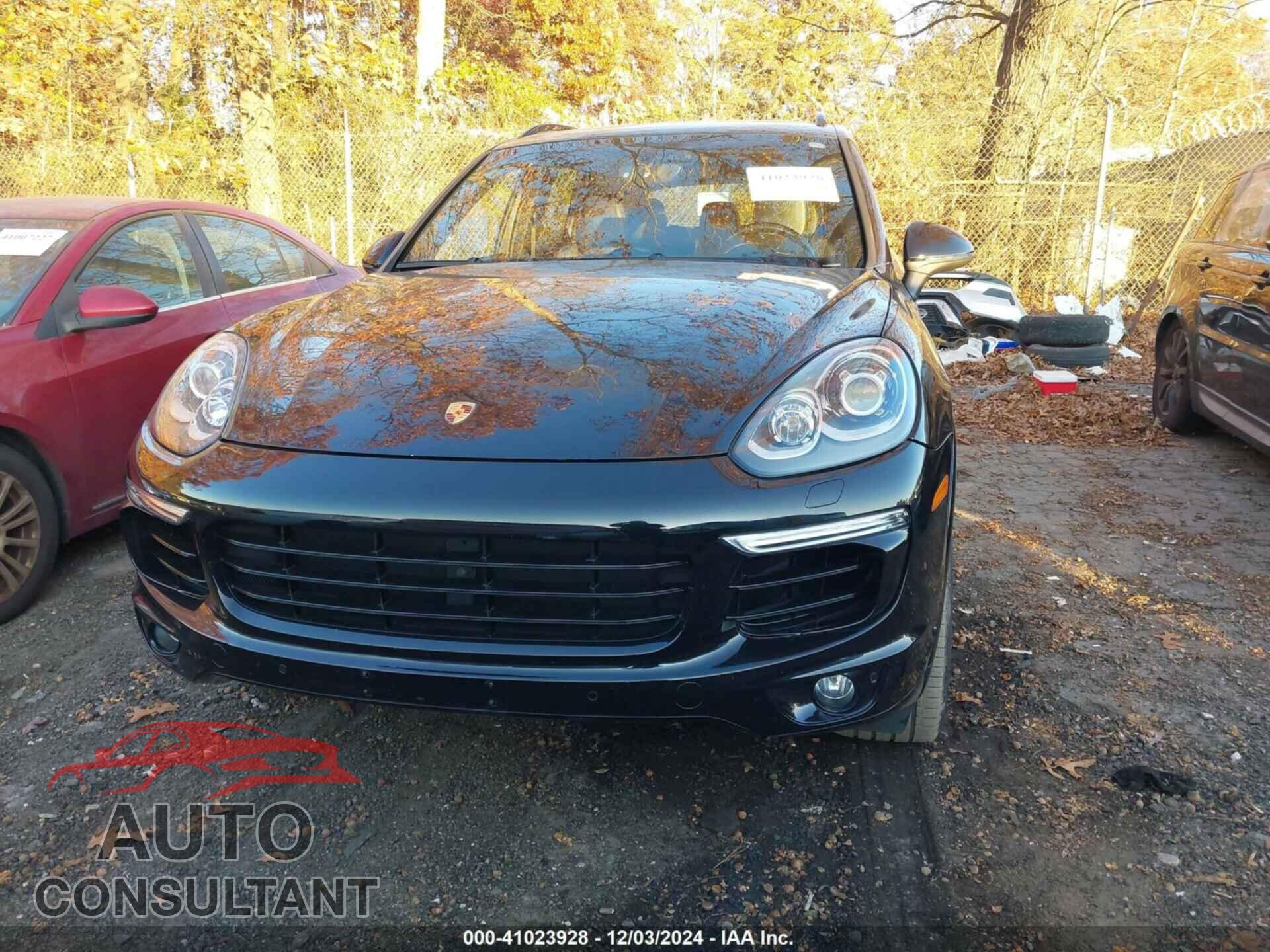 PORSCHE CAYENNE 2018 - WP1AA2A28JKA02340