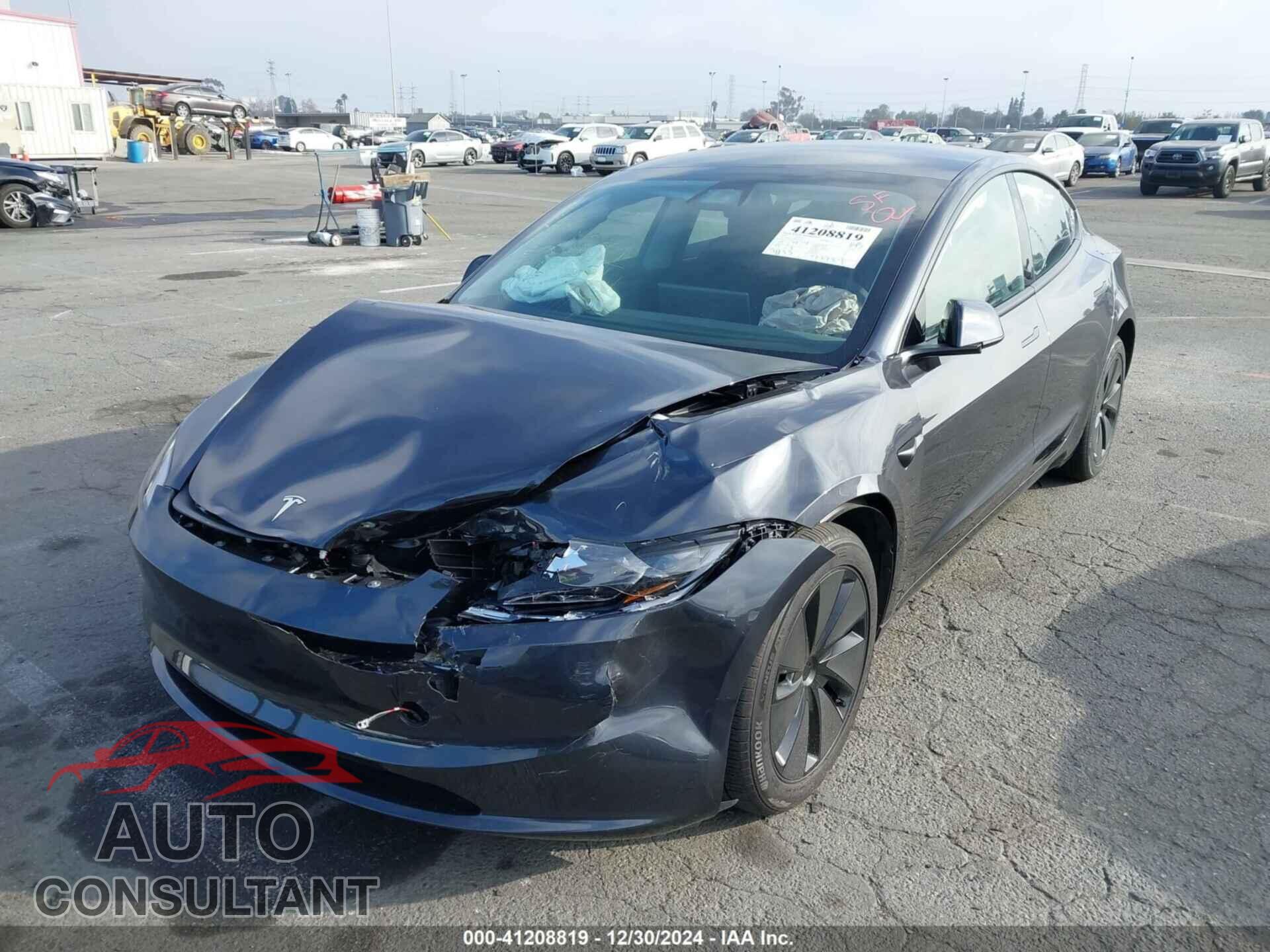 TESLA MODEL 3 2024 - 5YJ3E1EA6RF857492