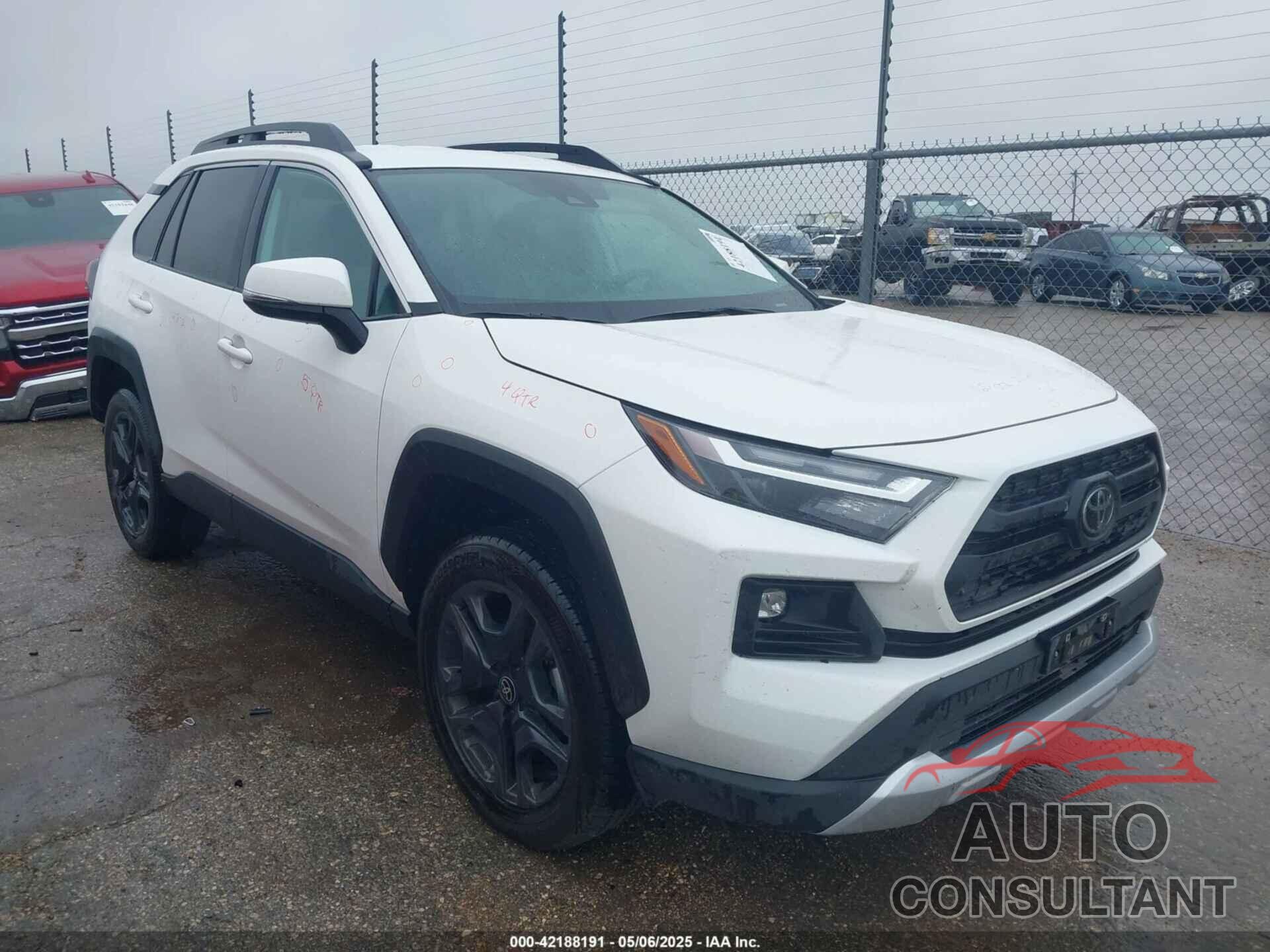 TOYOTA RAV4 2024 - 2T3J1RFV5RW412979
