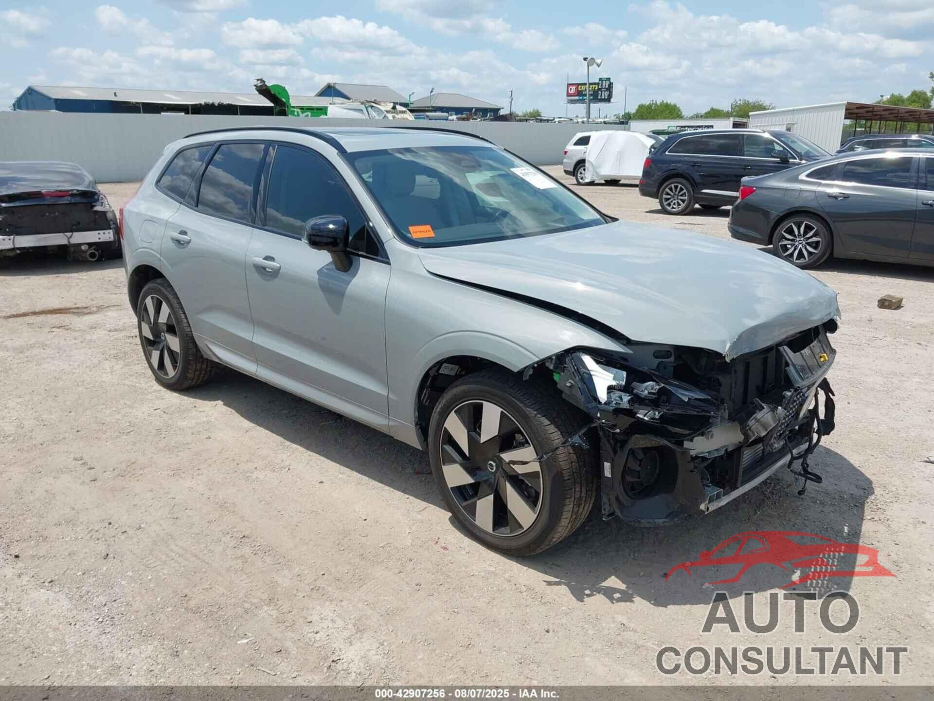 VOLVO XC60 RECHARGE PLUG-IN HYBRID 2024 - YV4H60DM5R1929913