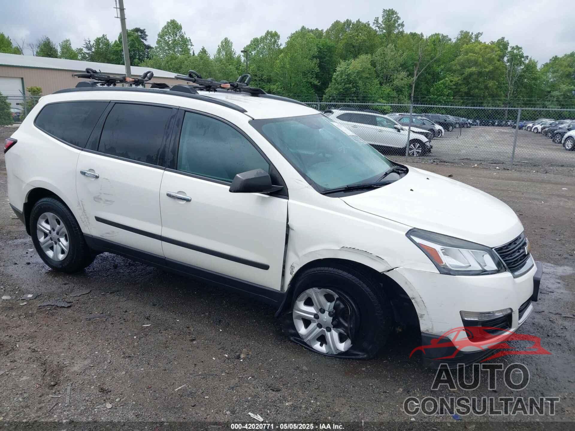 CHEVROLET TRAVERSE 2015 - 1GNKVFED4FJ197970
