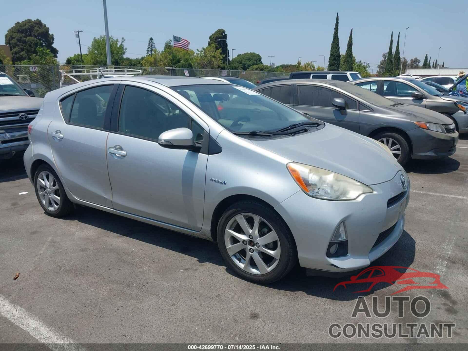 TOYOTA PRIUS C 2012 - JTDKDTB35C1013878