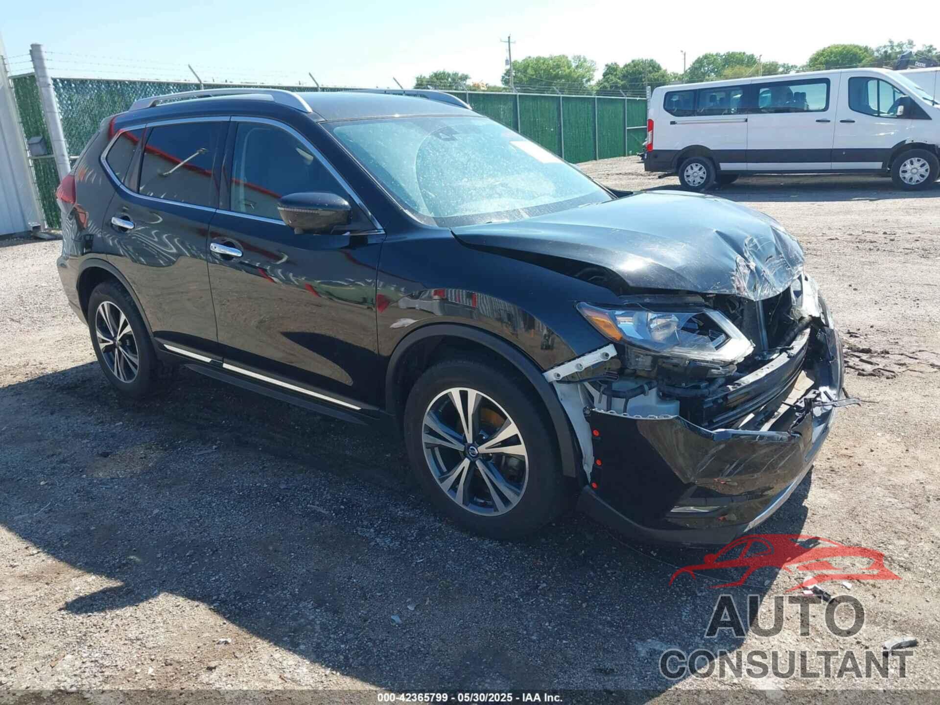 NISSAN ROGUE 2018 - JN8AT2MV9JW318392