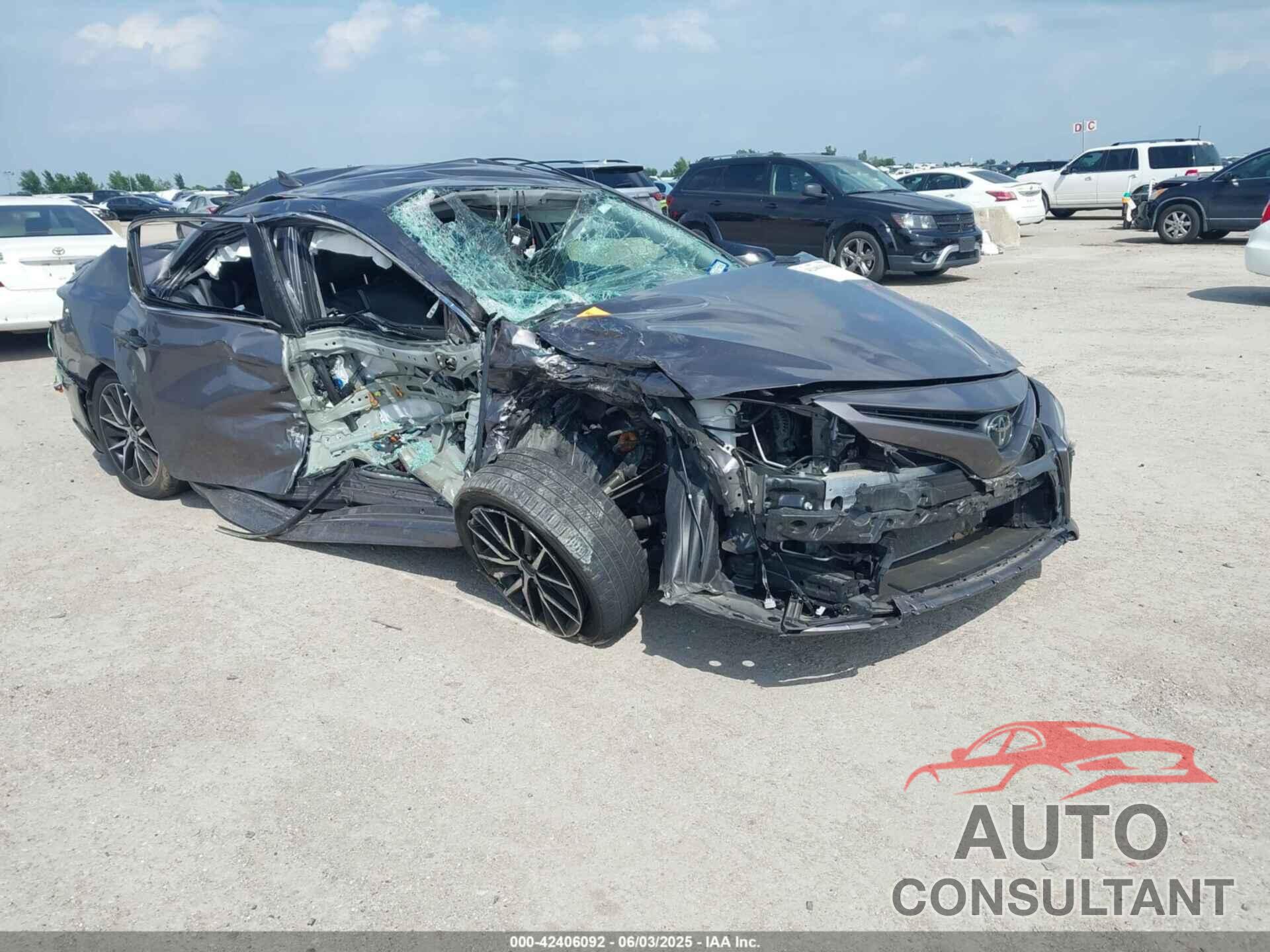 TOYOTA CAMRY 2023 - 4T1G11AKXPU746830