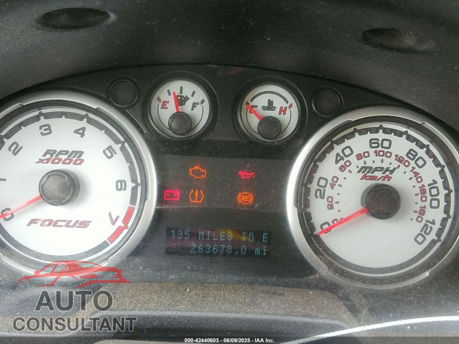FORD FOCUS 2009 - 1FAHP36N69W155025