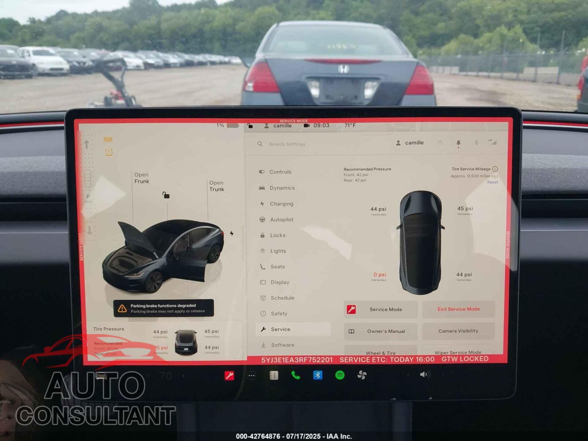 TESLA MODEL 3 2024 - 5YJ3E1EA3RF752201