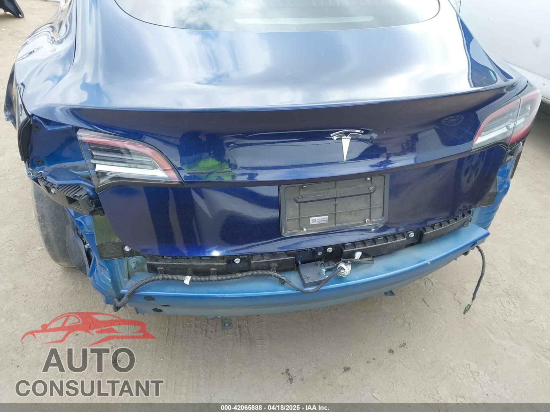 TESLA MODEL 3 2019 - 5YJ3E1EA2KF326103