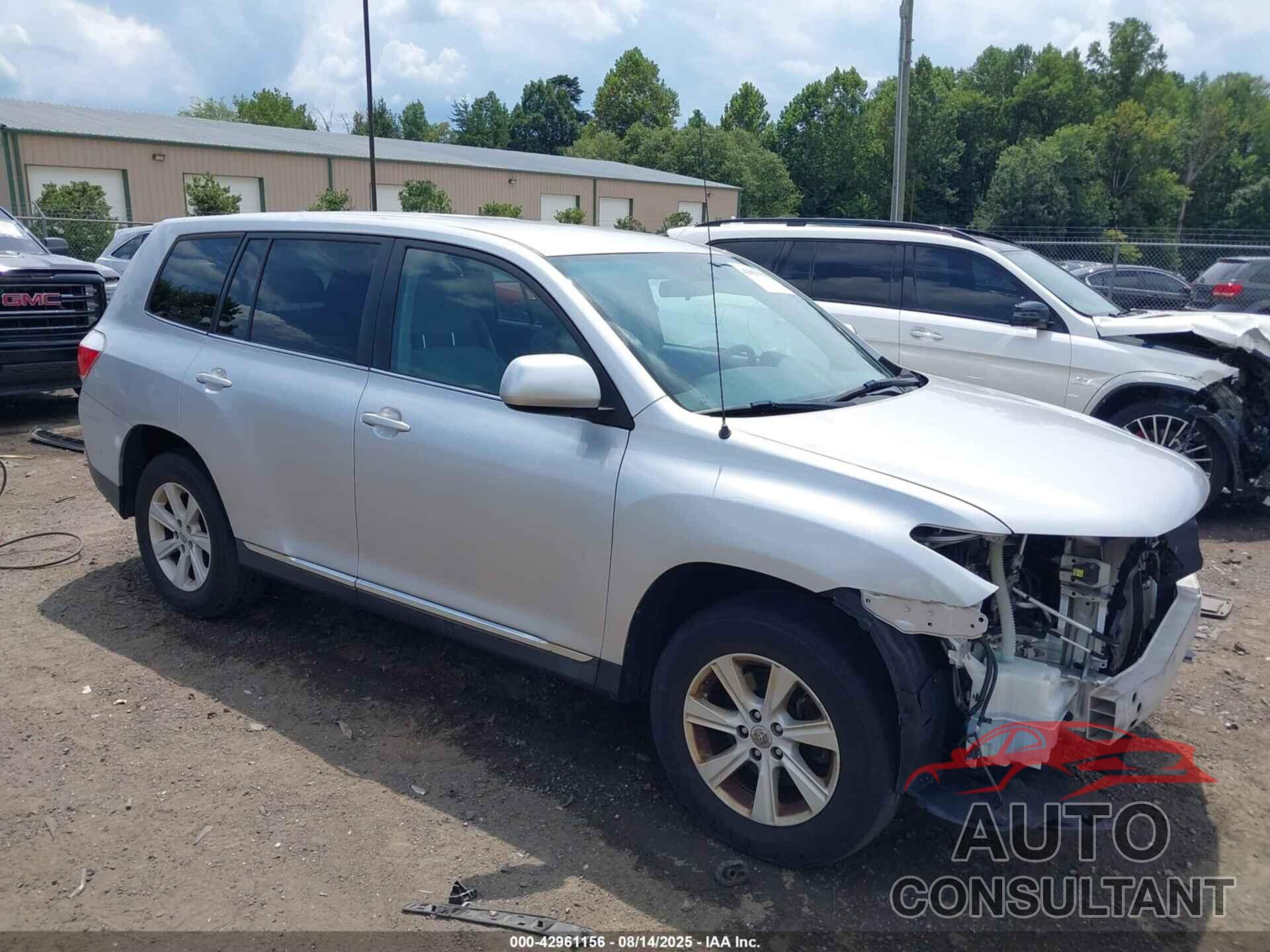 TOYOTA HIGHLANDER 2012 - 5TDBK3EHXCS129321