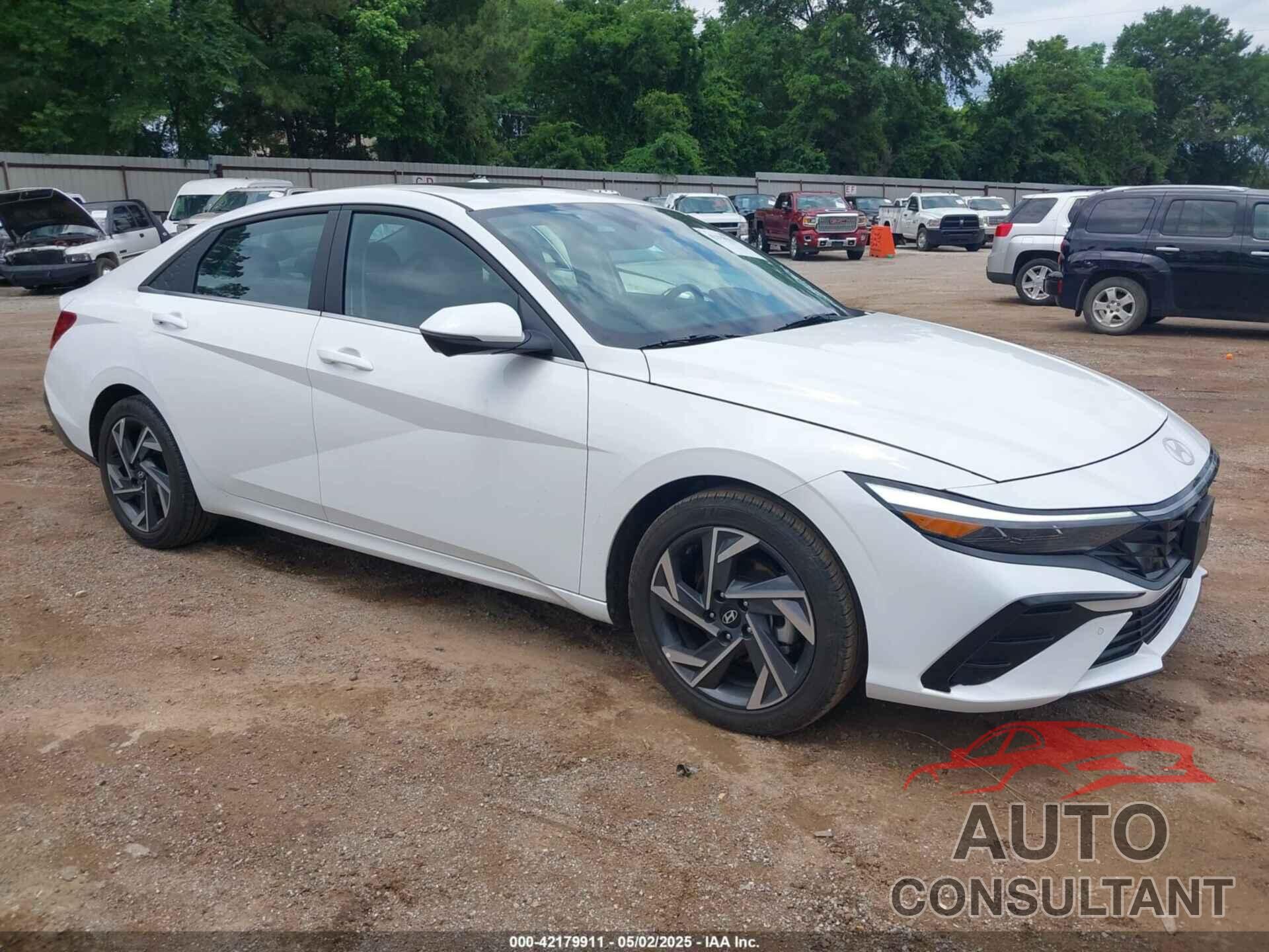 HYUNDAI ELANTRA 2024 - KMHLP4DG5RU827792