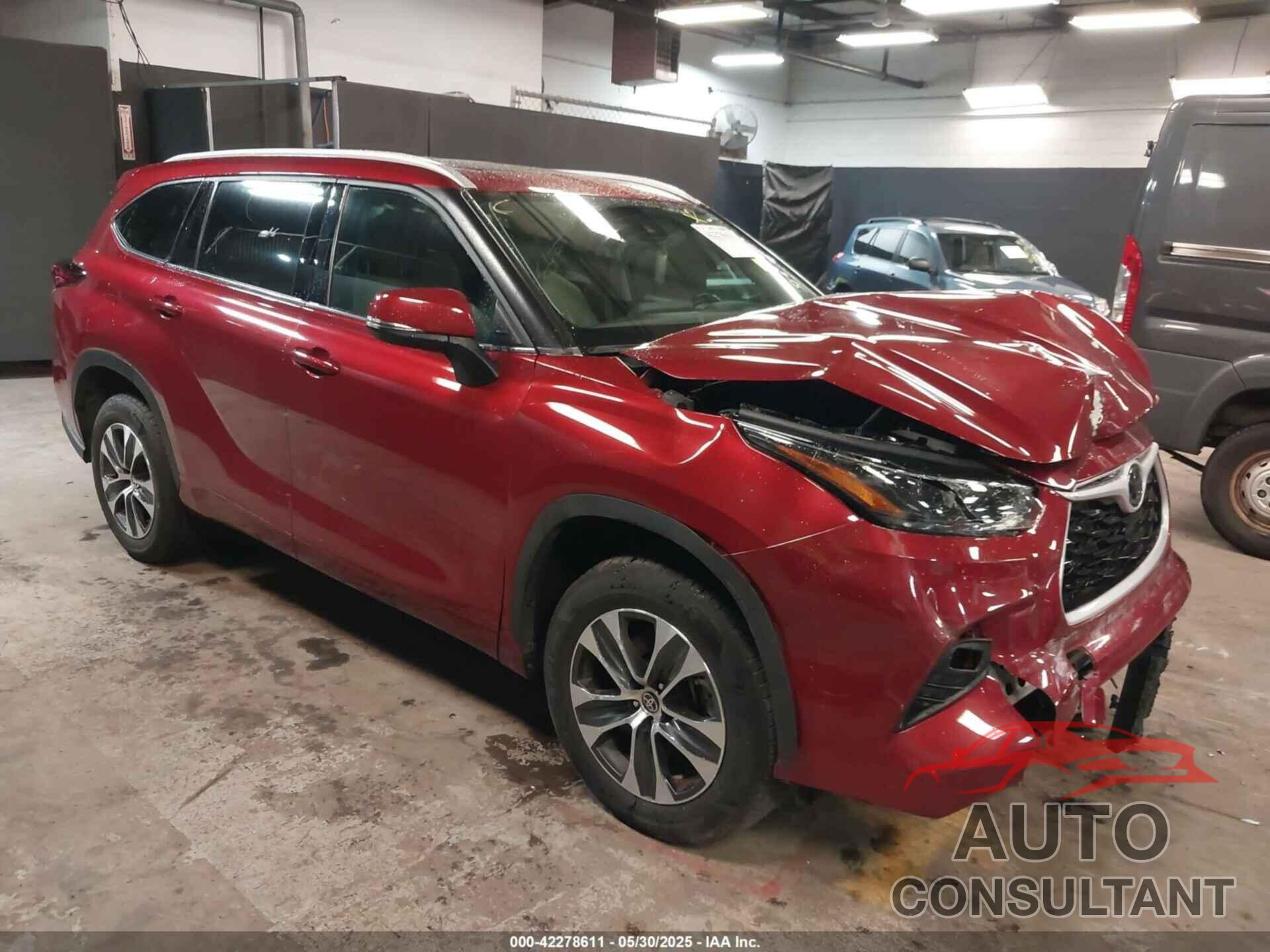 TOYOTA HIGHLANDER 2022 - 5TDGZRAHXNS557967