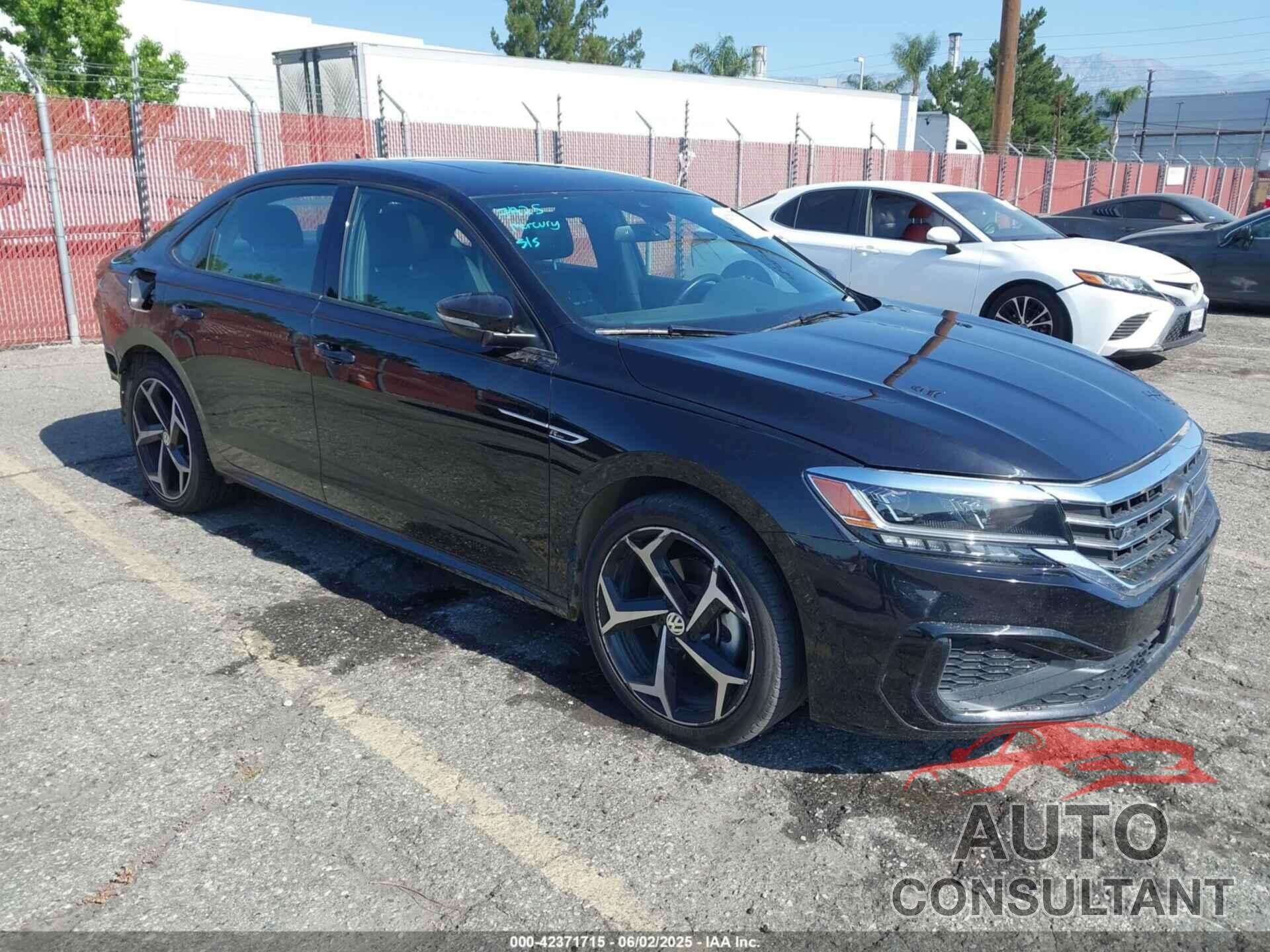 VOLKSWAGEN PASSAT 2022 - 1VWMA7A38NC003926