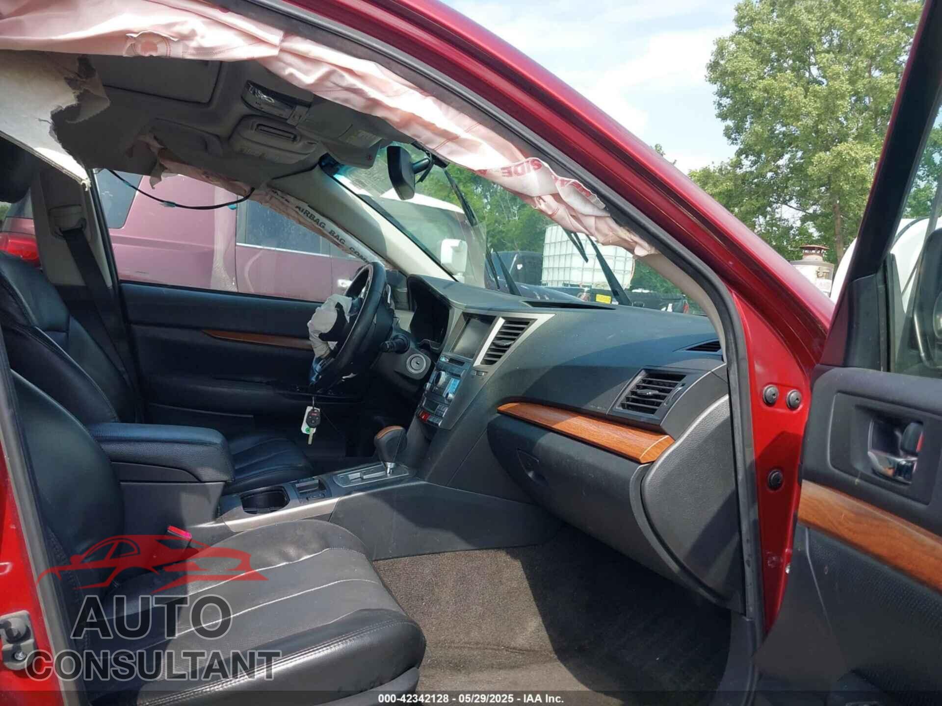 SUBARU OUTBACK 2014 - 4S4BRDNC1E2277417