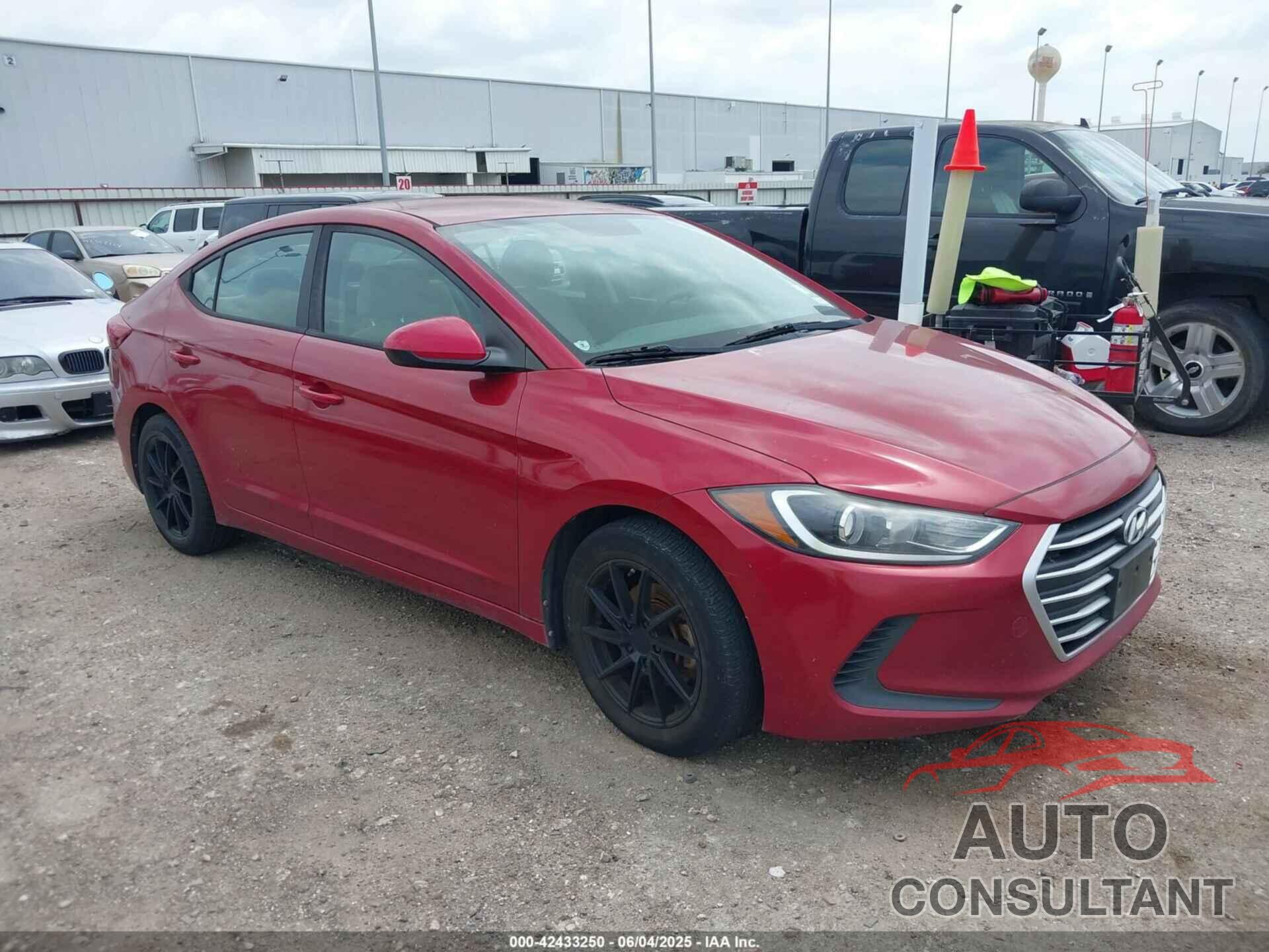 HYUNDAI ELANTRA 2017 - KMHD84LF5HU210529