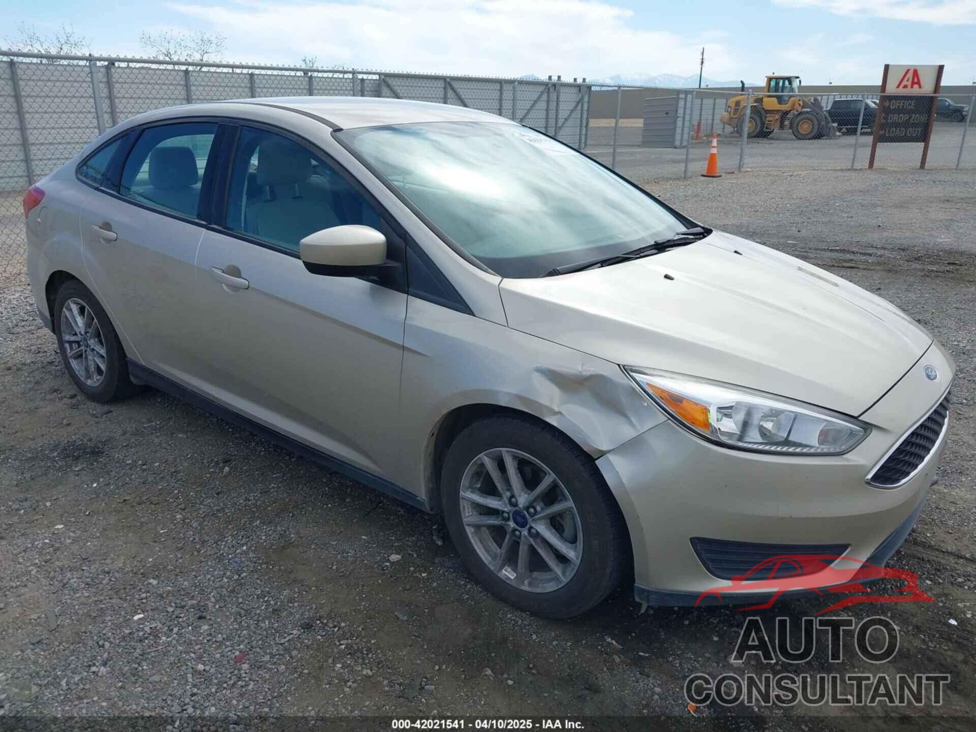 FORD FOCUS 2018 - 1FADP3FE7JL230870