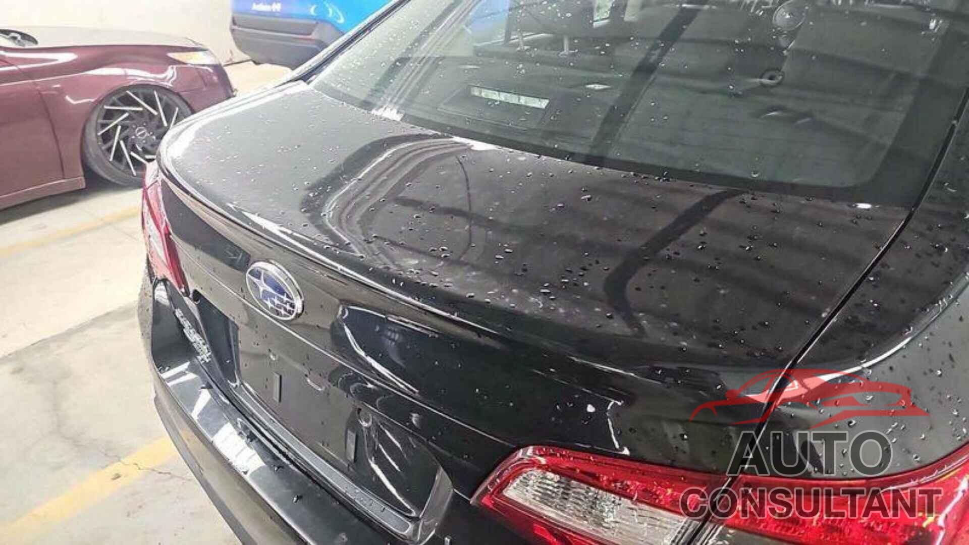 SUBARU LEGACY 2018 - 4S3BNAF62J3019502