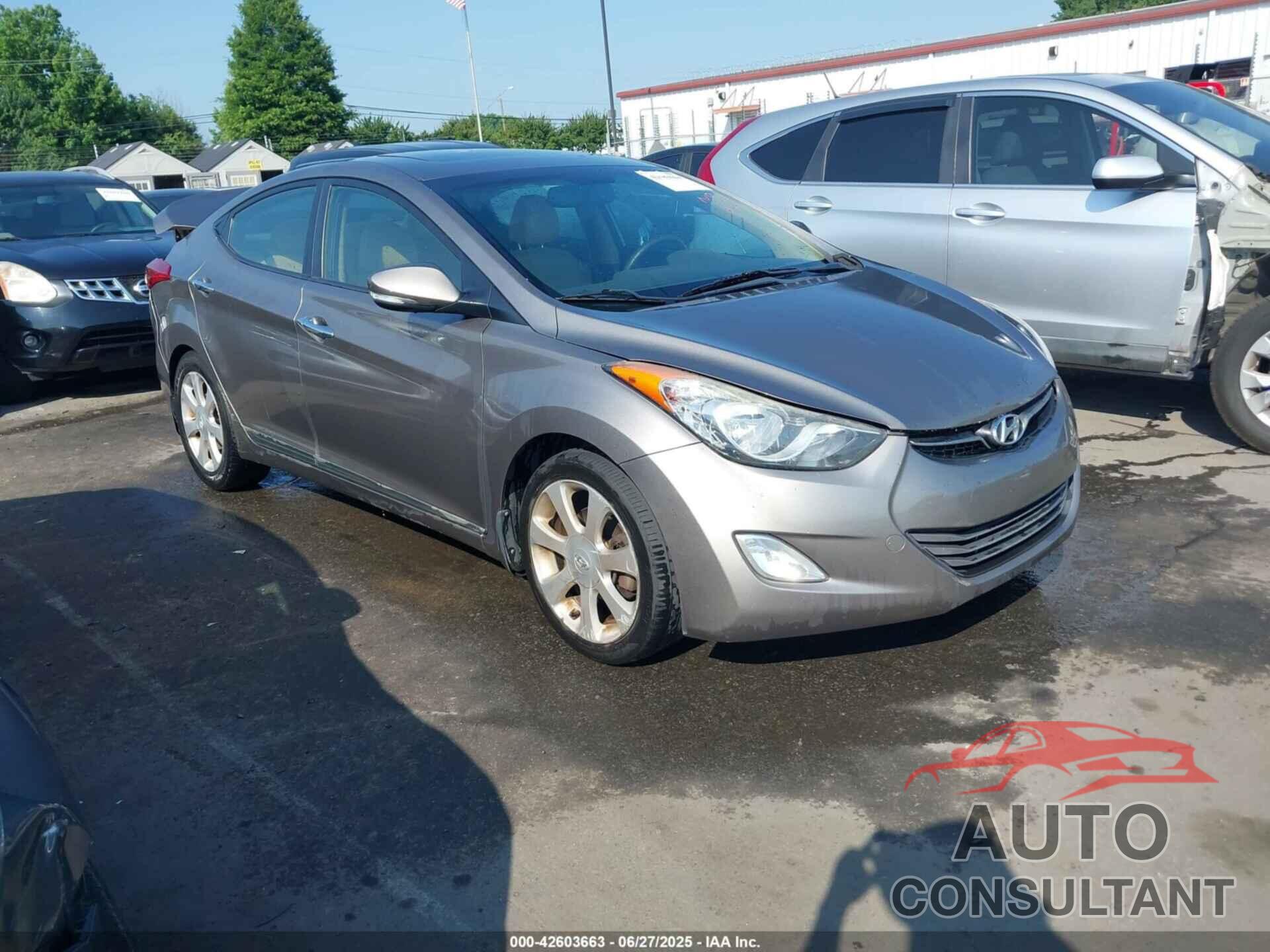HYUNDAI ELANTRA 2013 - 5NPDH4AE5DH173601