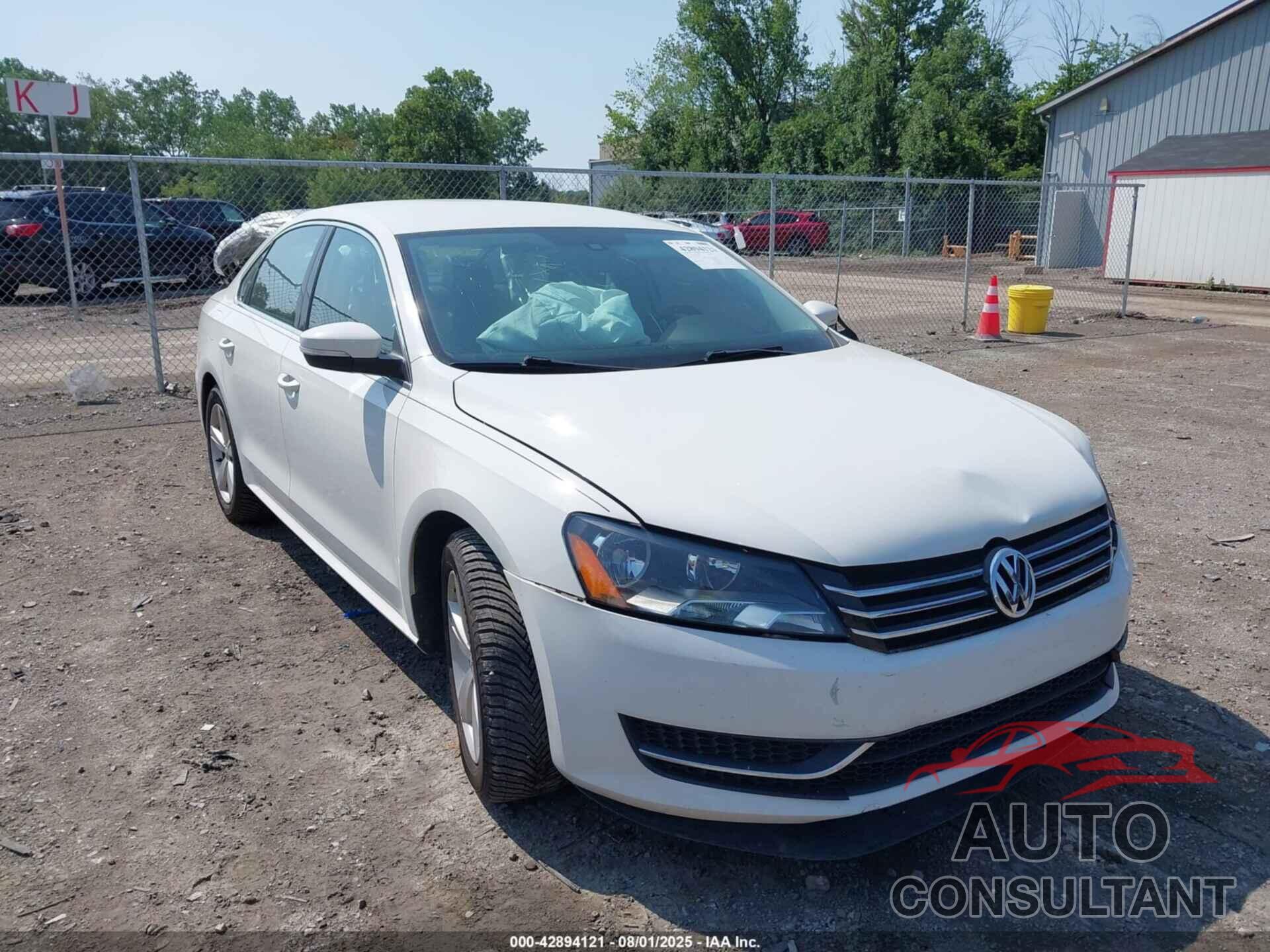 VOLKSWAGEN PASSAT 2014 - 1VWBS7A38EC060728