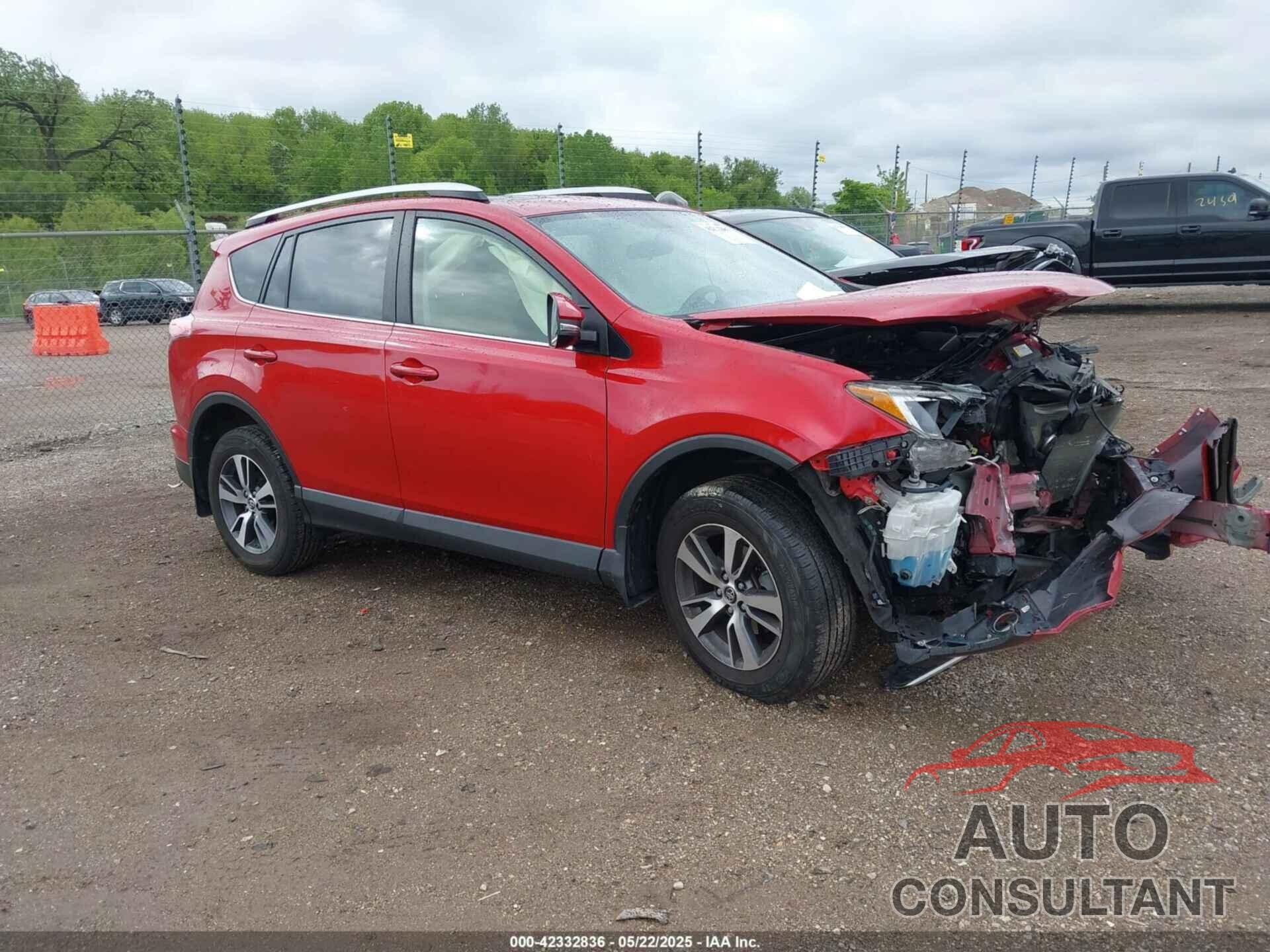 TOYOTA RAV4 2016 - JTMWFREV5GJ060524