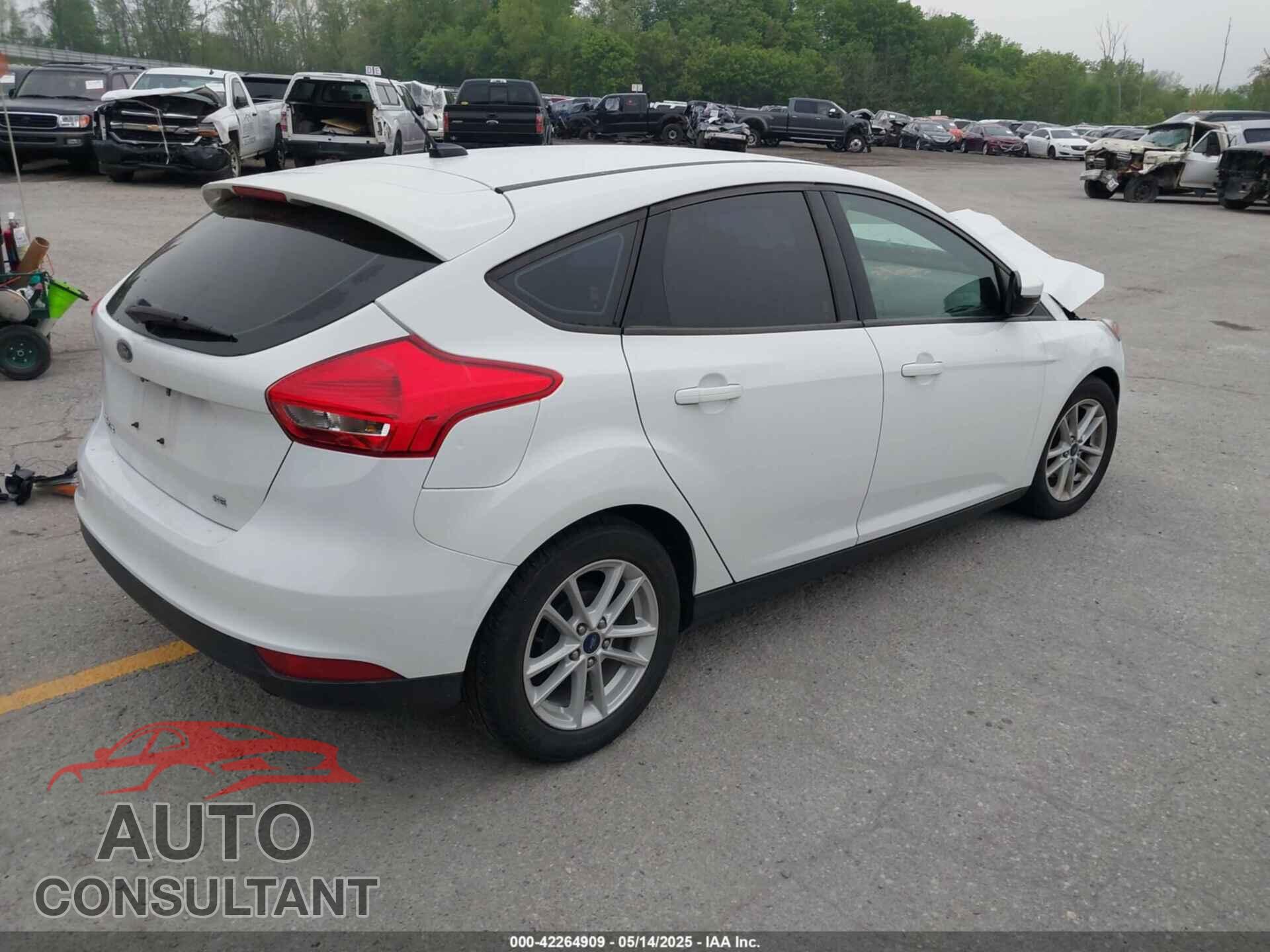 FORD FOCUS 2017 - 1FADP3K21HL233138