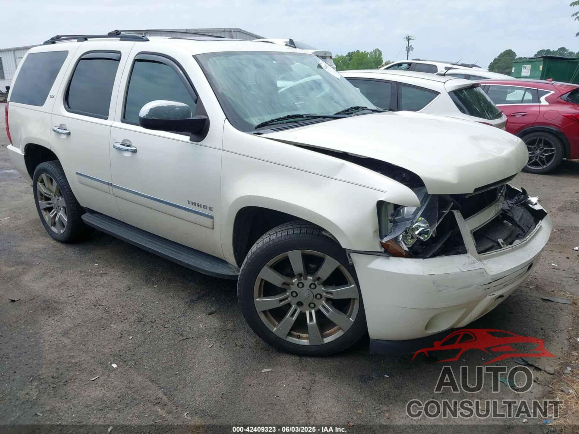CHEVROLET TAHOE 2011 - 1GNSKCE00BR132906